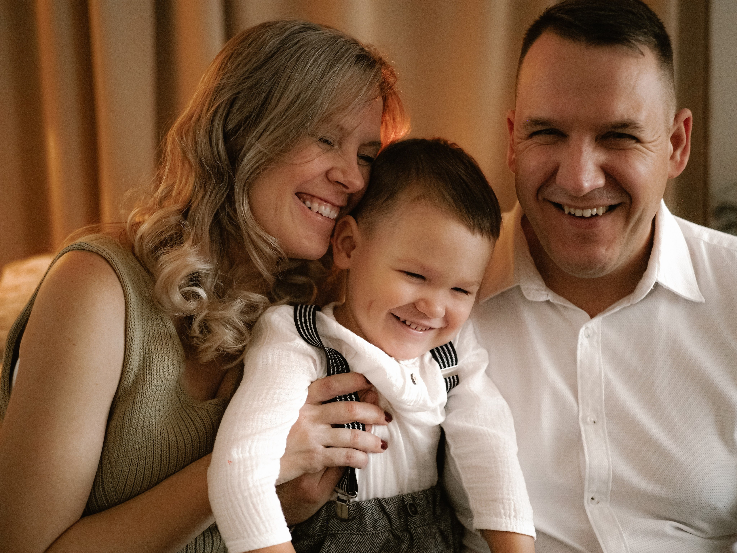 Если фото у елочки, то вот так. Фотограф Рязань. Семейный Свадебный фотограф