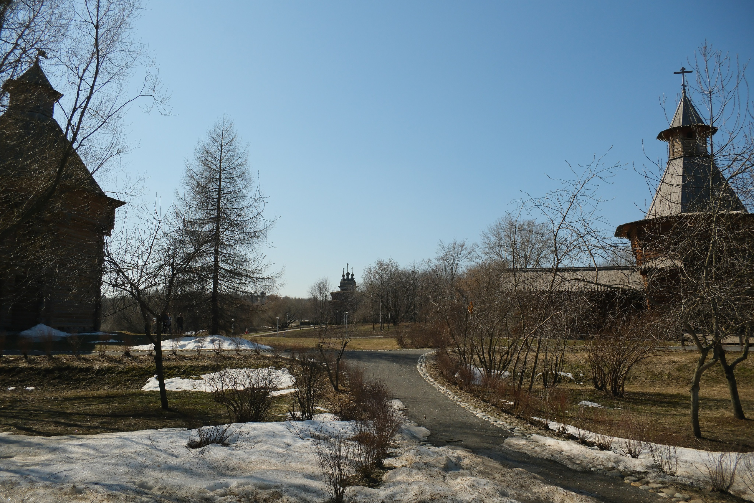 Улица, люди, жизнь…