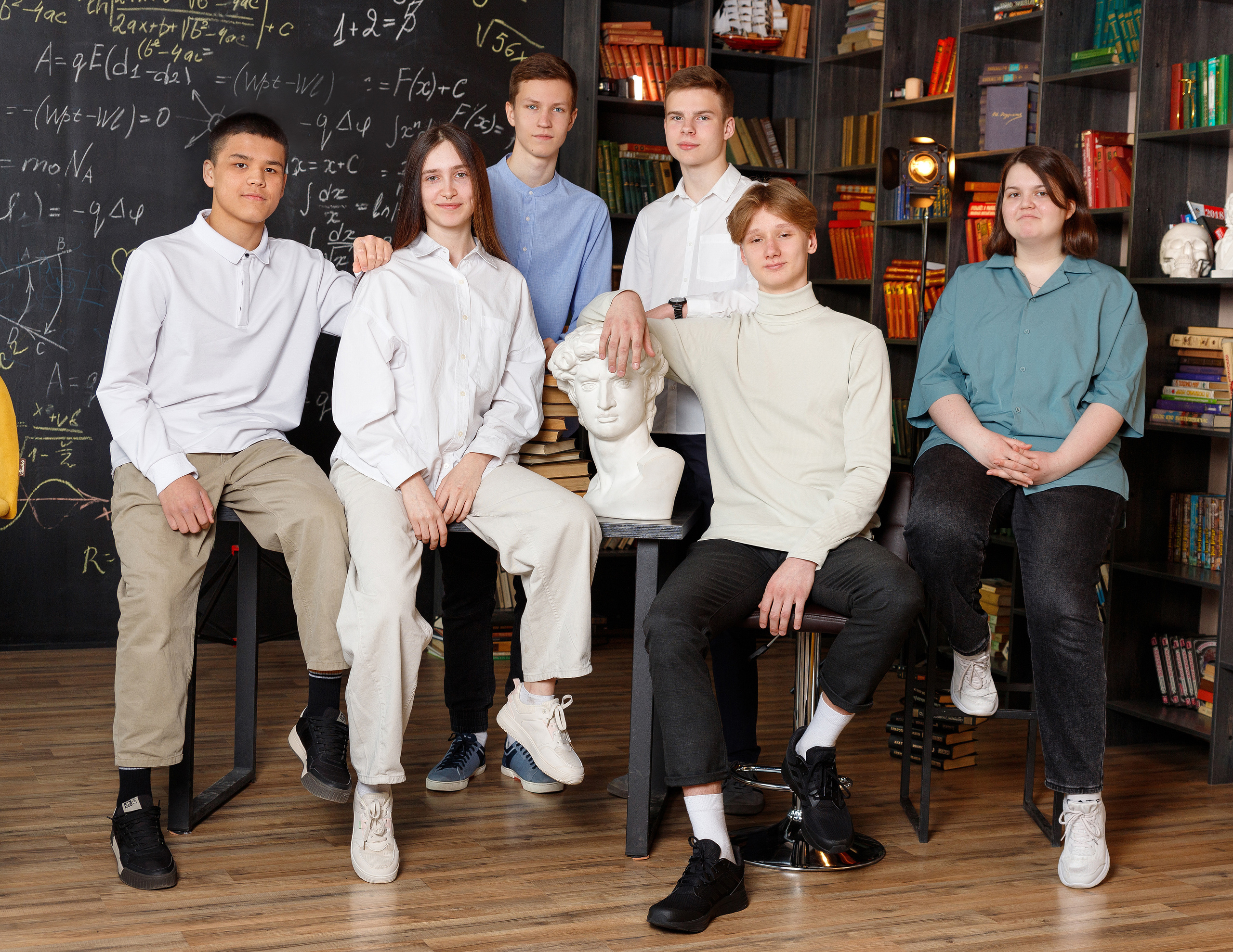 ФОТОКНИГИ от 990 рублей |. Выпускные альбомы Красноярск