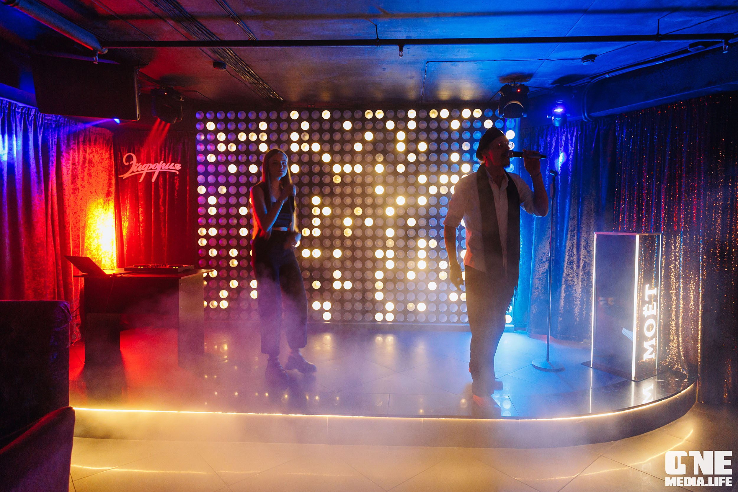Фоторепортаж в караоке-клубе Эйфория. One Media Life: фоторепортажи, фотоотчеты с мероприятий и заведений