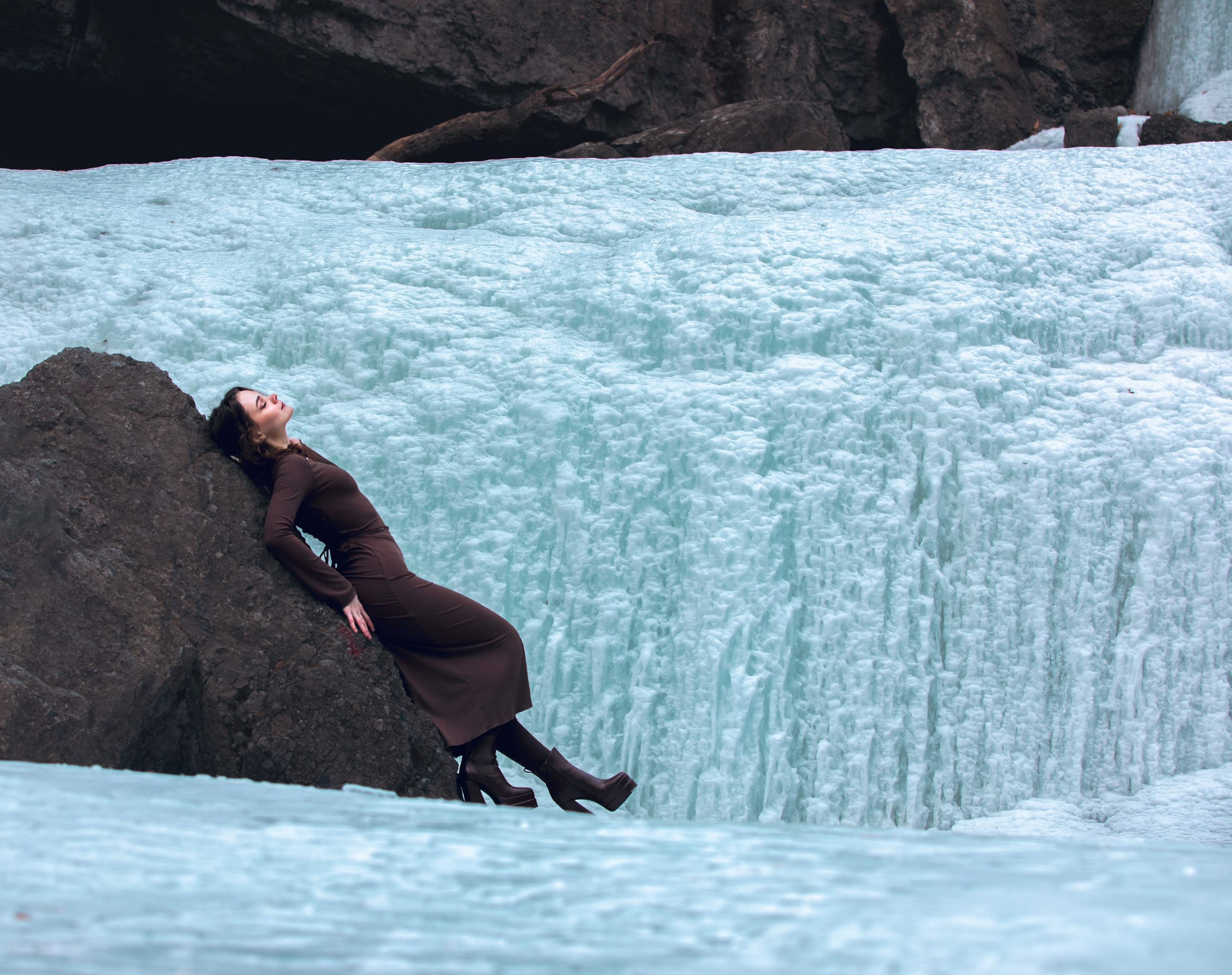 Фотосессии — Замерзшие водопады 2024 — Кравцовские водопады. Твой ламповый фотограф