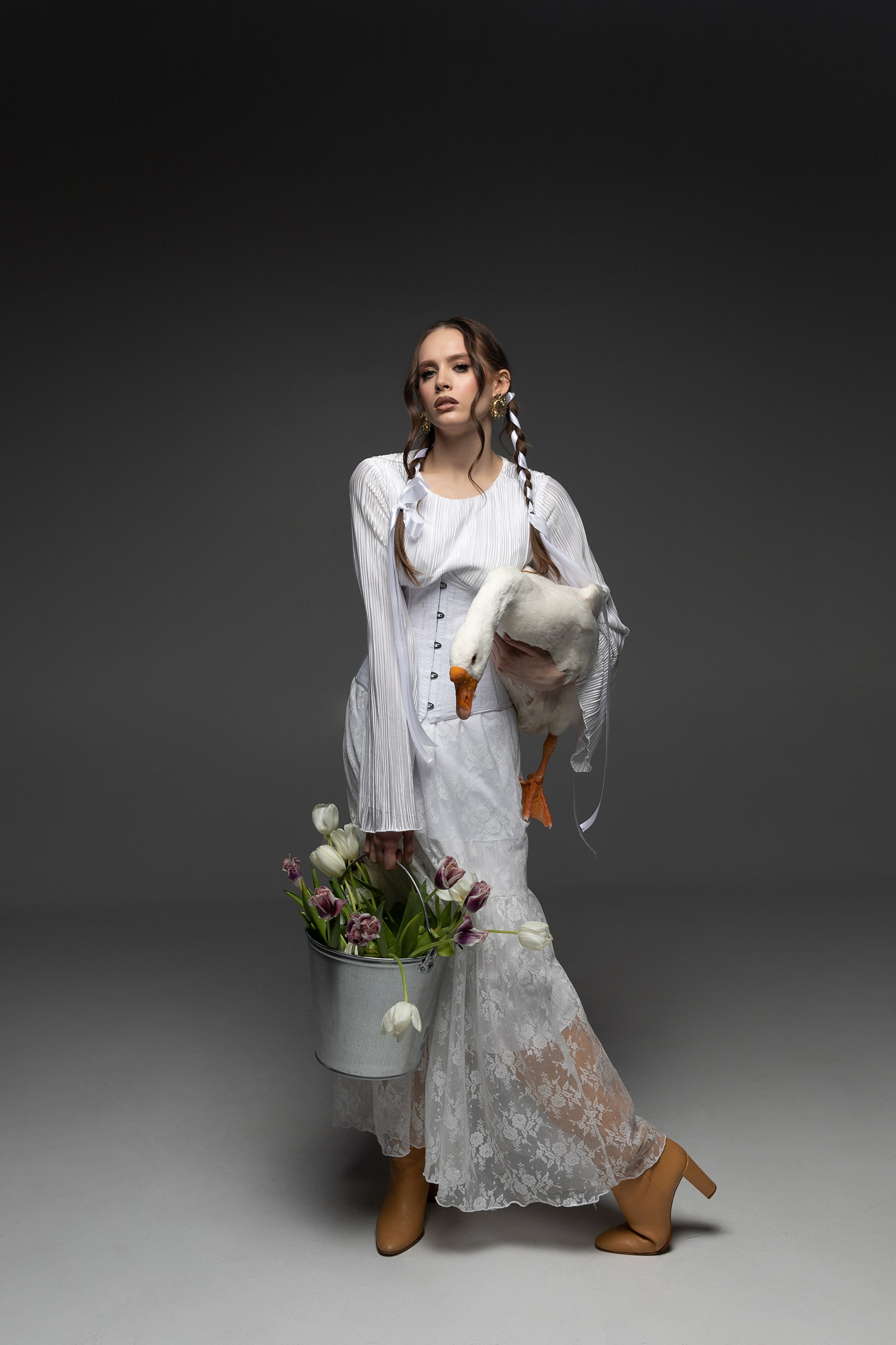 СЪЕМКА В СТУДИИ. Фотограф индивидуальных женских портретов и LOVEstory в Москве