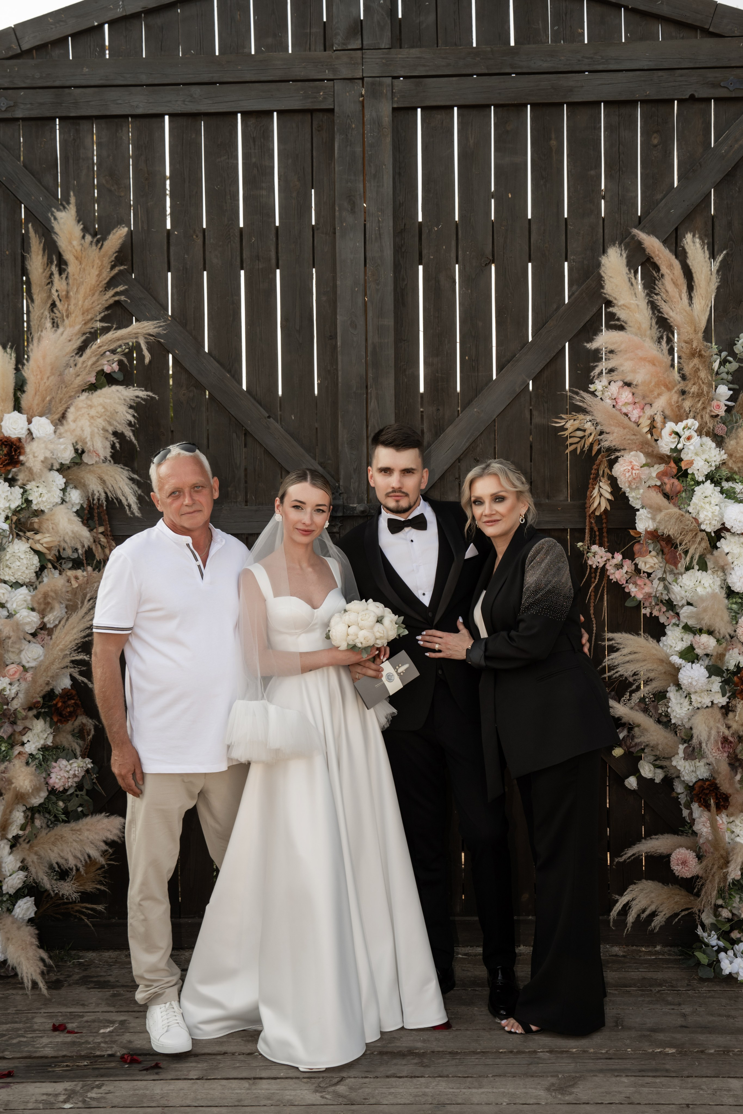 2024. Богдан и Ирина. Свадебный и семейный фотограф в Москве и Европе Евгения Амелина