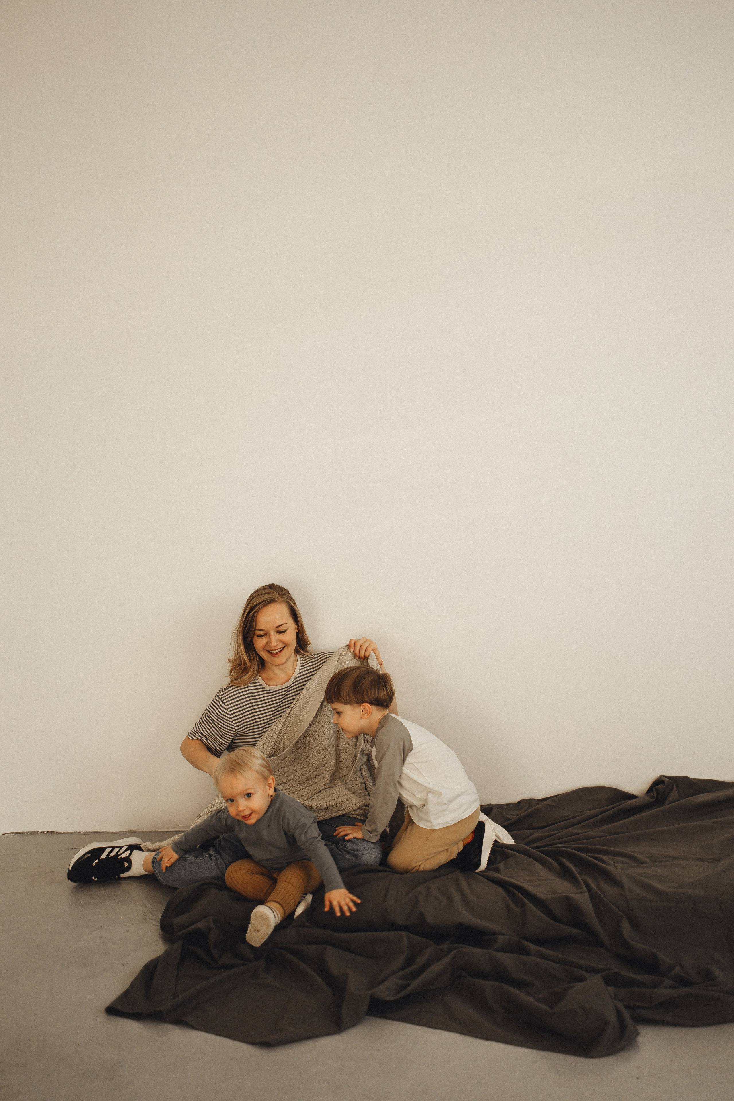 Семейная история в студии. Семейный и детский фотограф, таганрог, ростов-на-дону