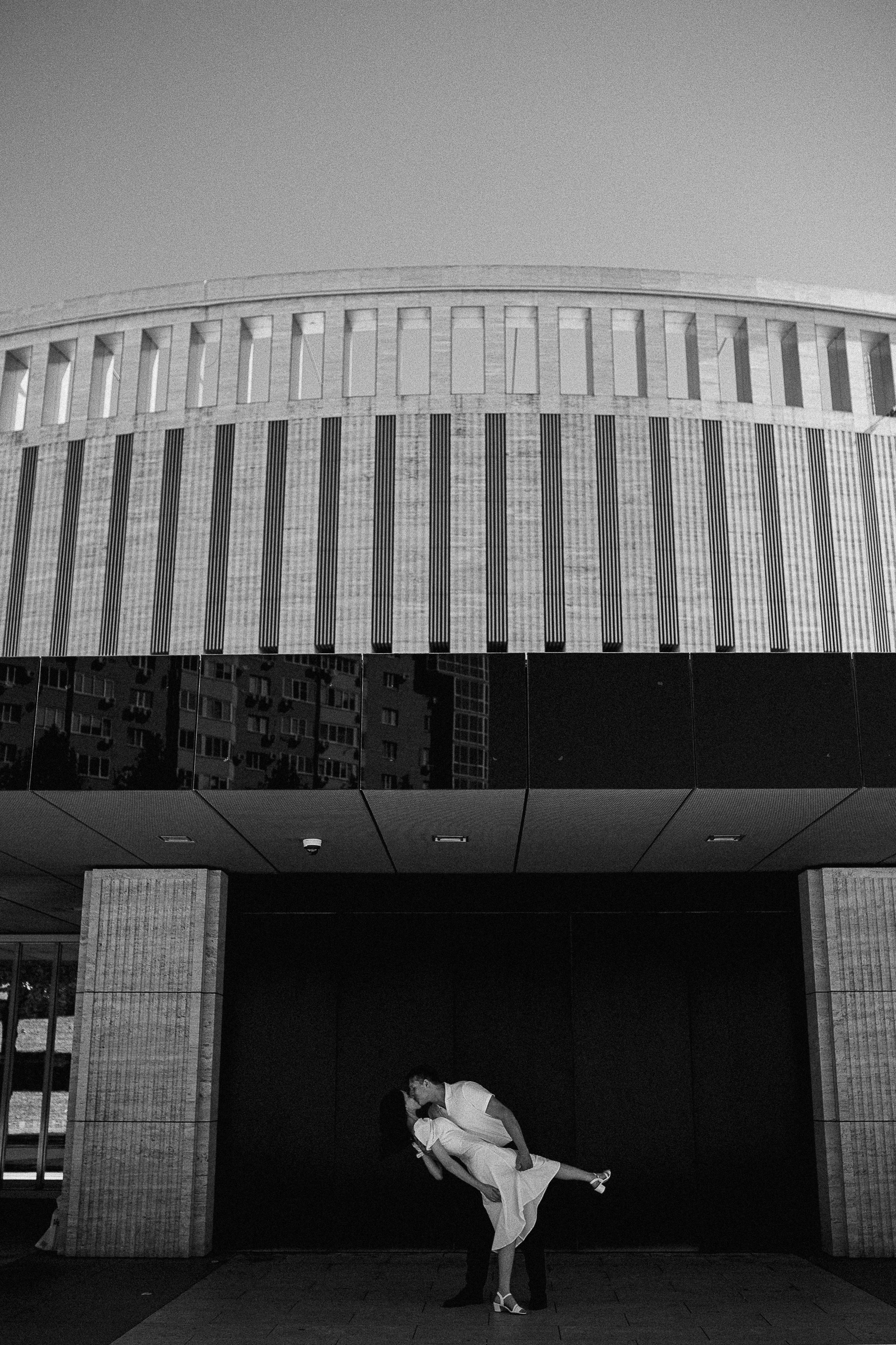 Свадебная фотосессия в парке Галицкого. Свадебный и семейный фотограф Виолетта Сидельникова. Краснодар, Россия, Беларусь, Европа