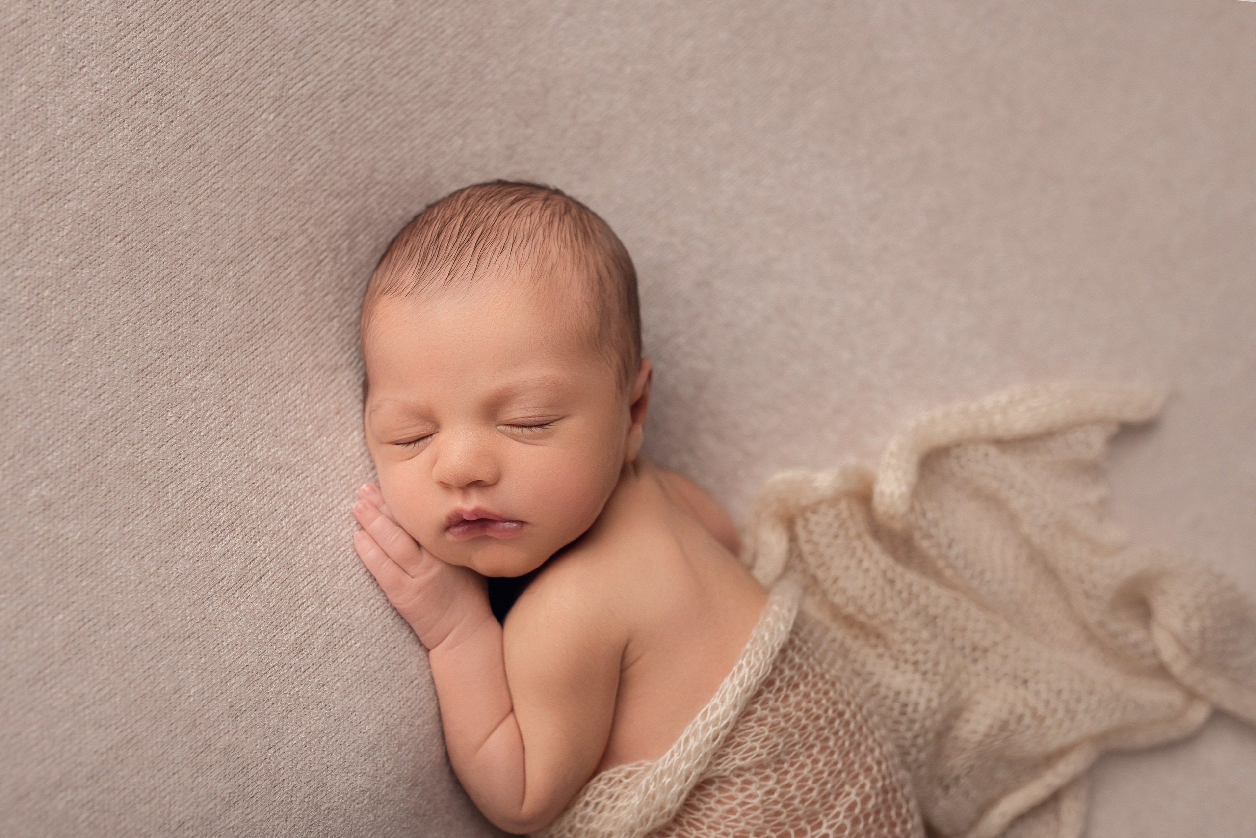 Фотосъемка новорожденных (ньюборн) детей в г. Ярославль и Ярославская. Профессиональный фотограф Елена Красилина г.Ярославль, г. Рыбинск