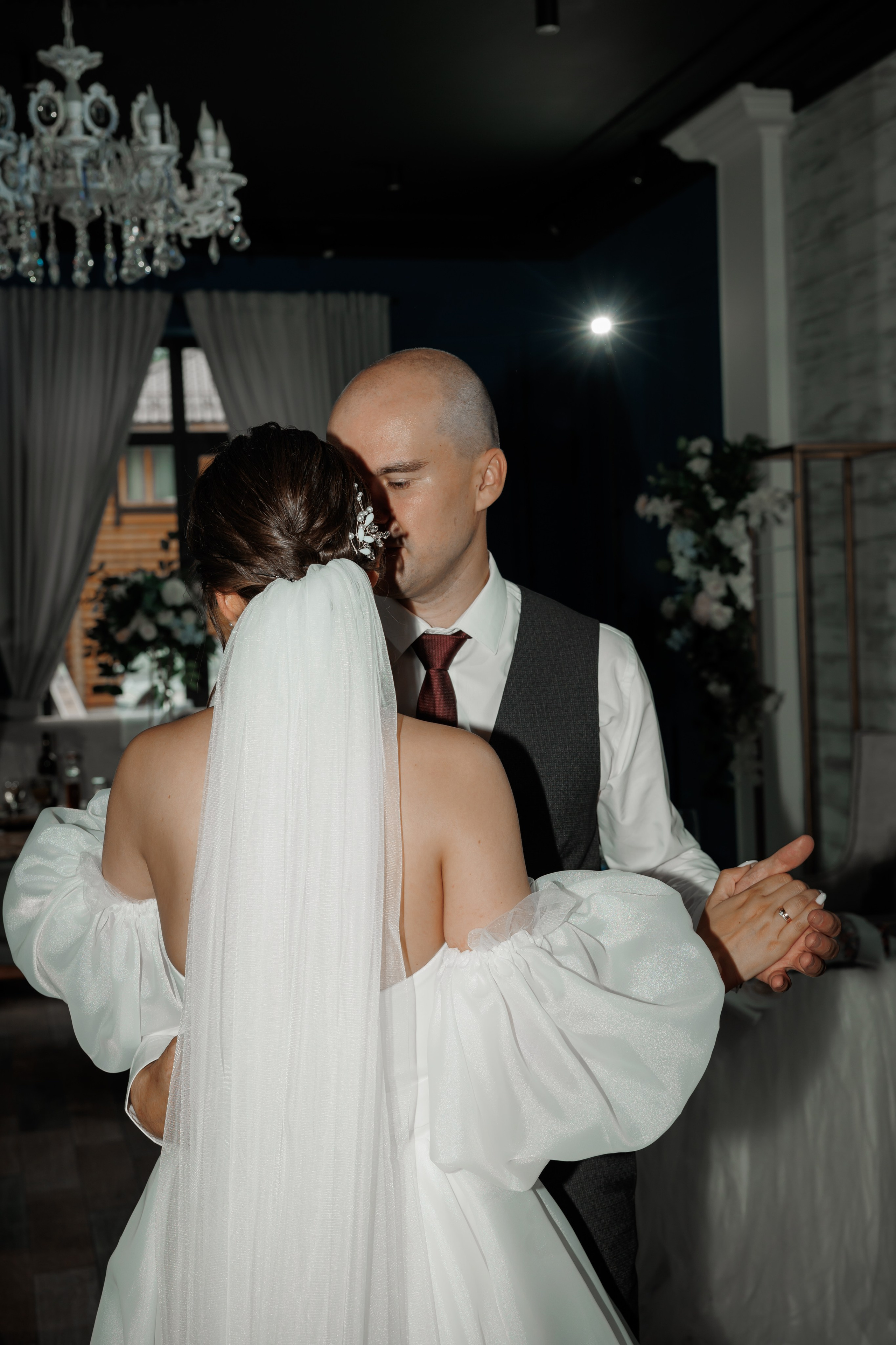 Полина и Дмитрий, загородный клуб «Барин», ЗАГС в г. Пушкино. Свадебный и репортажный фотограф (Москва, Королев и другие)