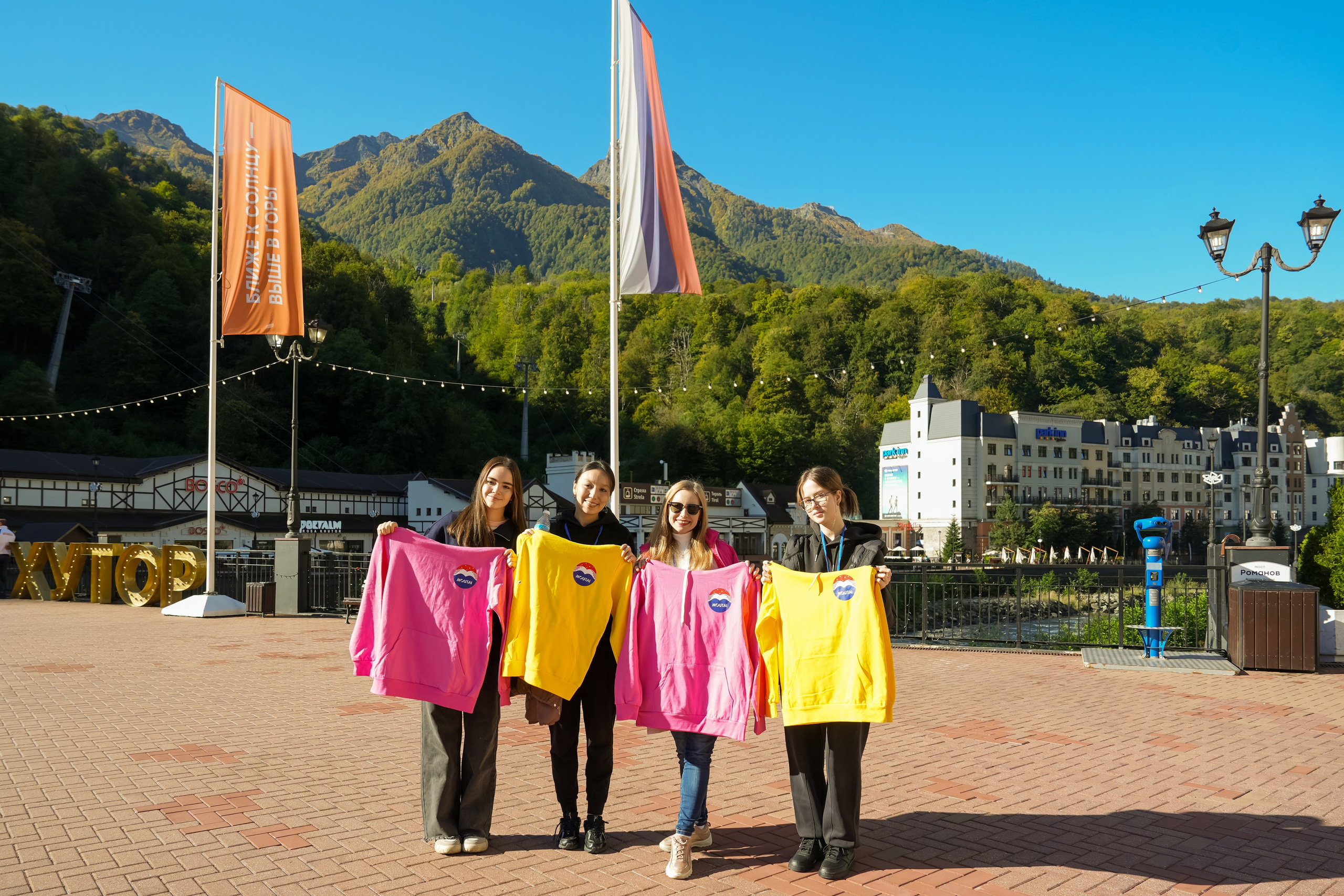 ChinaRosaFest 2024. Репортажный фотограф в Красной Поляне и Сочи Павлюченко Екатерина