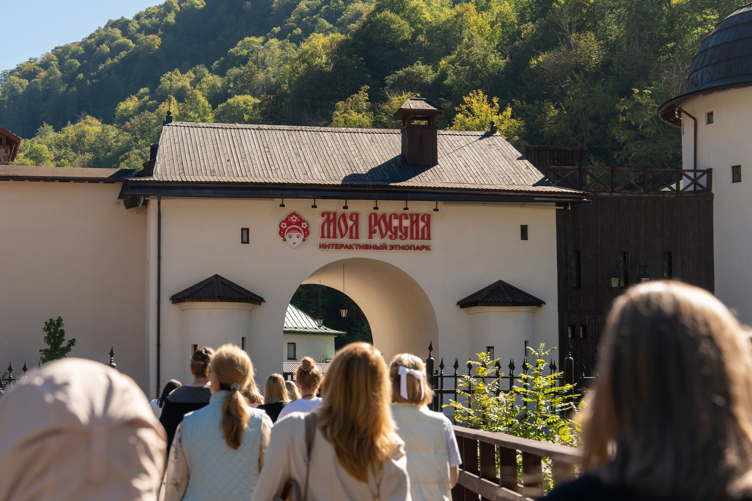 ChinaRosaFest 2024. Репортажный фотограф в Красной Поляне и Сочи Павлюченко Екатерина