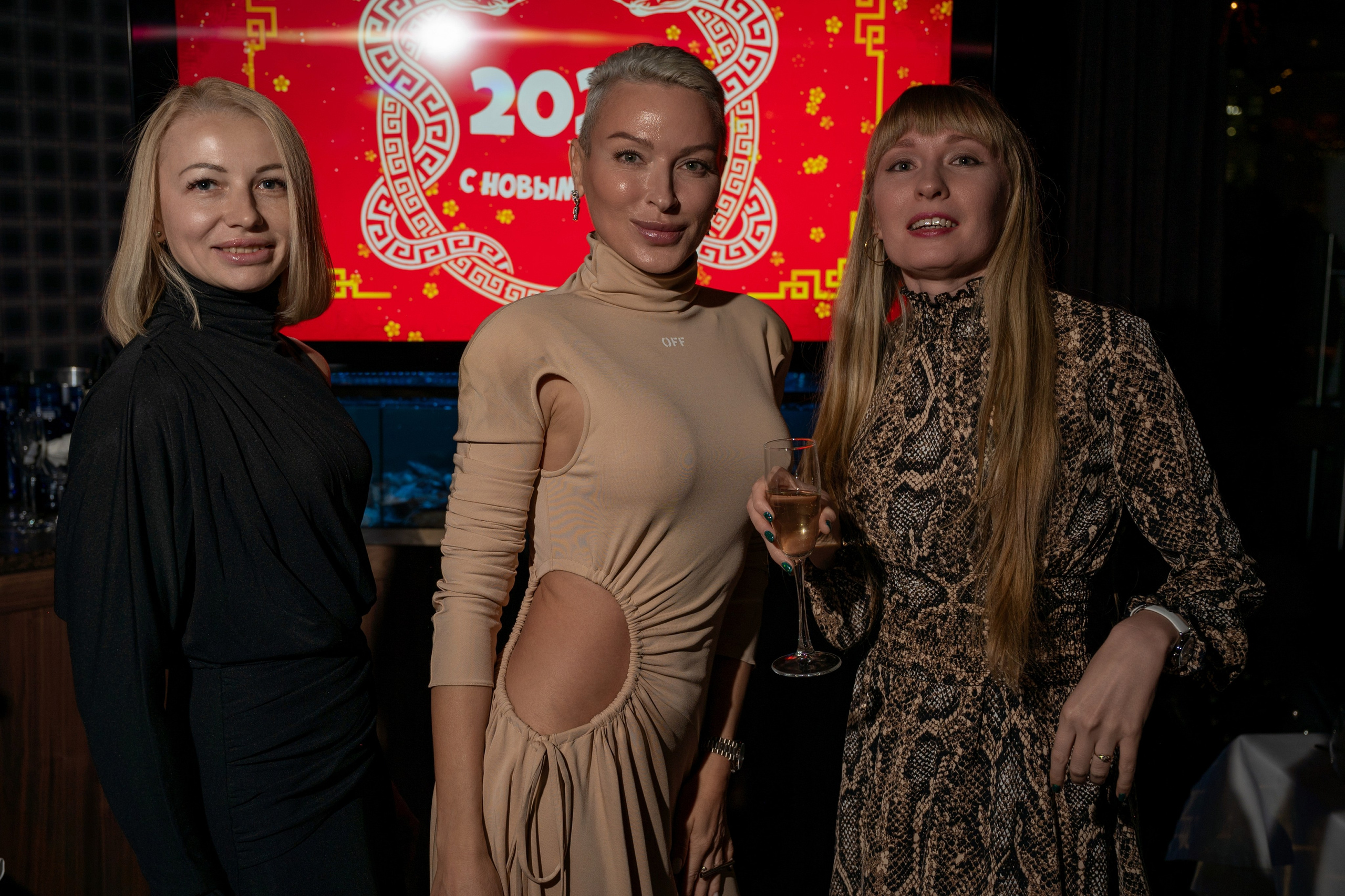 Новый год 2025 в ресторане Red Fox. Репортажный фотограф в Красной Поляне и Сочи Павлюченко Екатерина