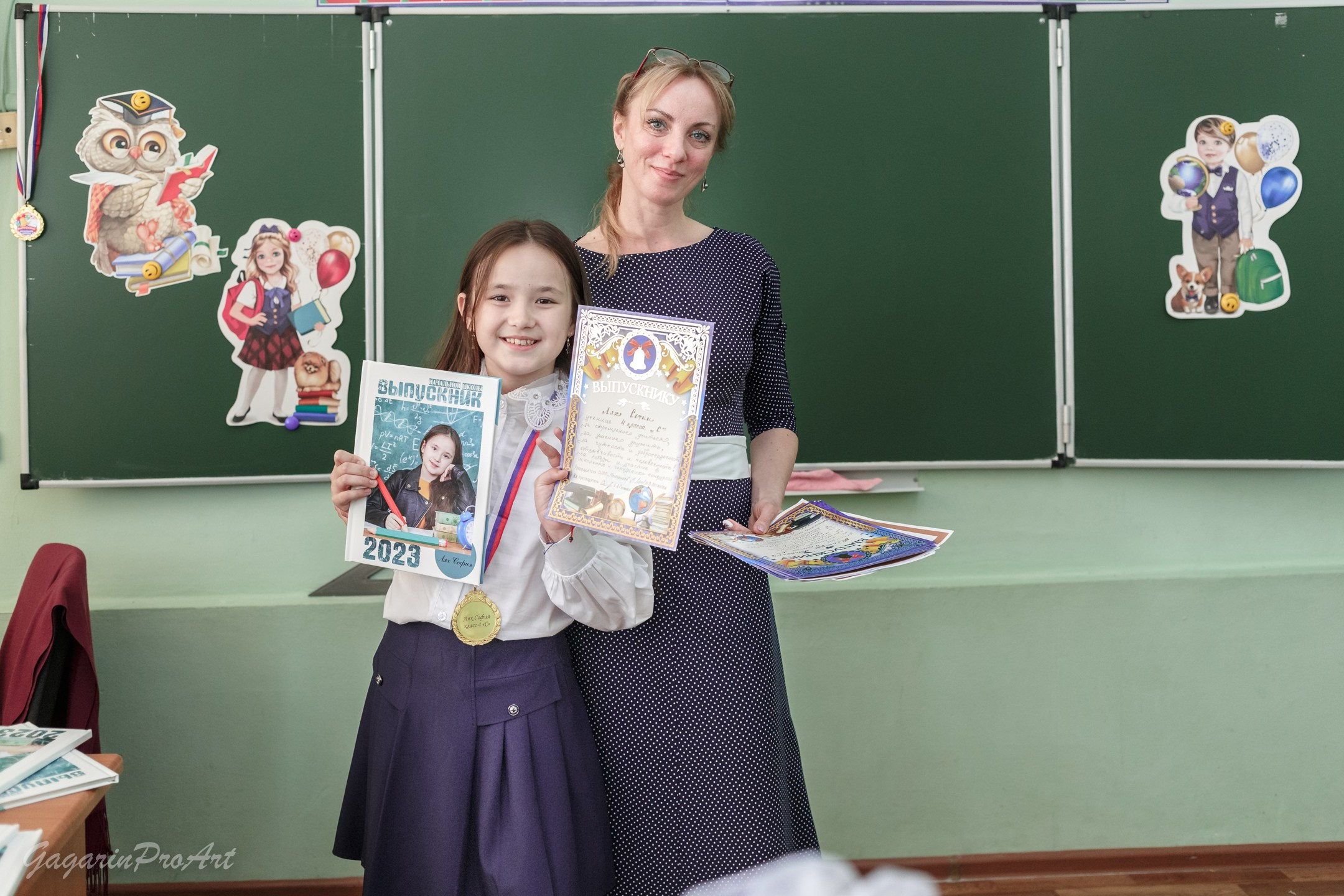Репортаж в школе на выпускной. Фотограф на выпускной. GagarinProArt
