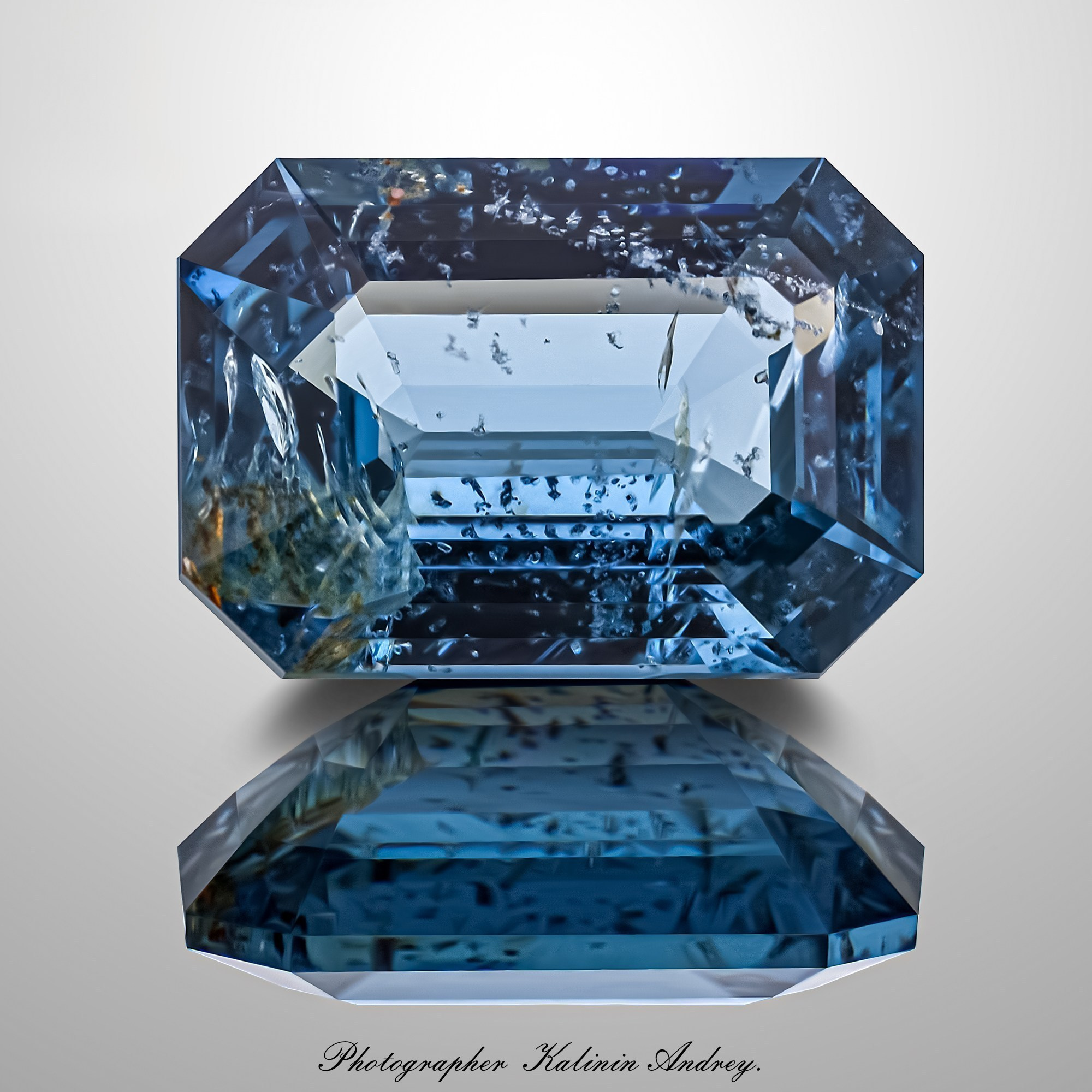 Фотографии в большом разрешении драгоценных камней на продажу купить тел +79 660 031 307. Высококачественная профессиональная рекламная фотосъёмка ювелирных украшений, драгоценных камней в Москве. Обучение, консультация