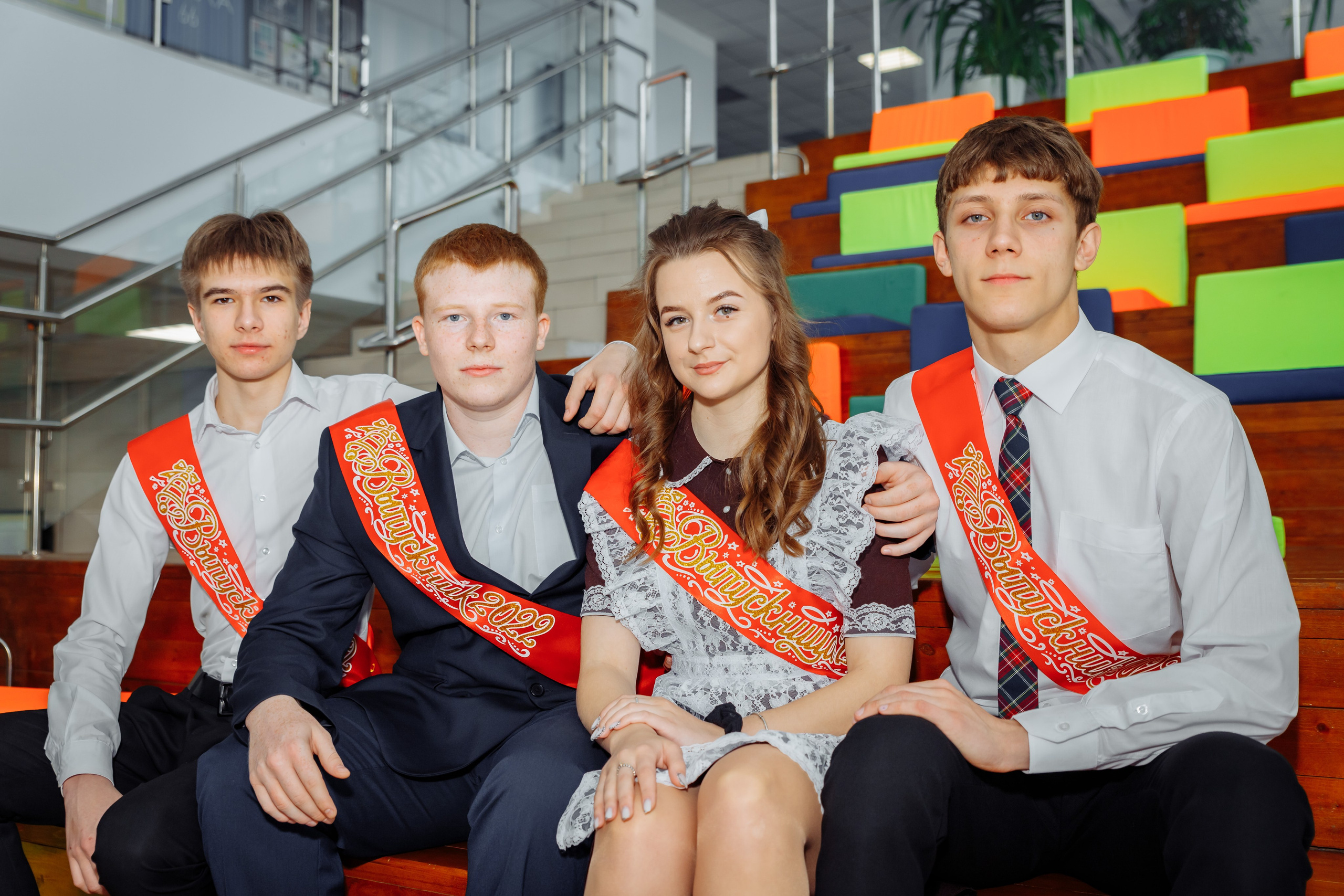 Фото выпуск 11 класс. Свадебный фотограф Марина Суворова и видеооператор Олег Петров