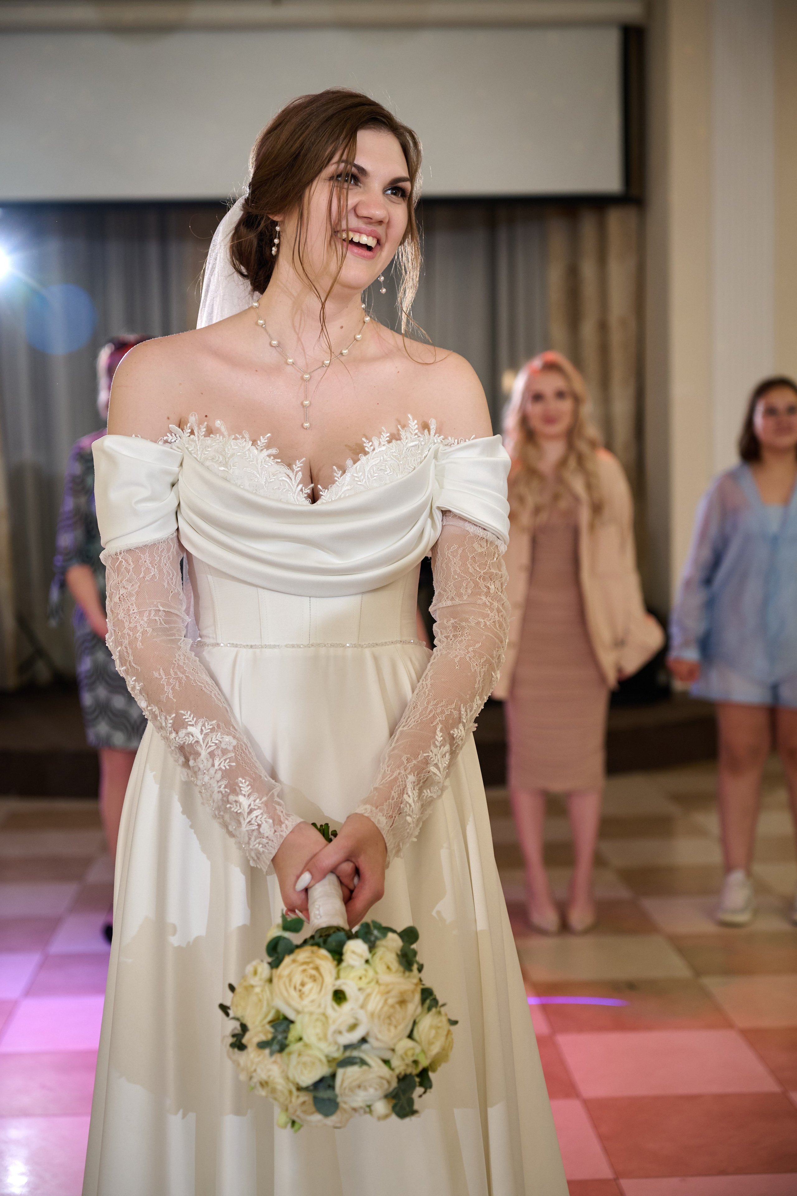 Гибридная съемка свадьбы Виктора и Виктории. Профессиональный фотограф Старый Оскол, Губкин — свадьба, венчание, крещение, юбилей и день рождения