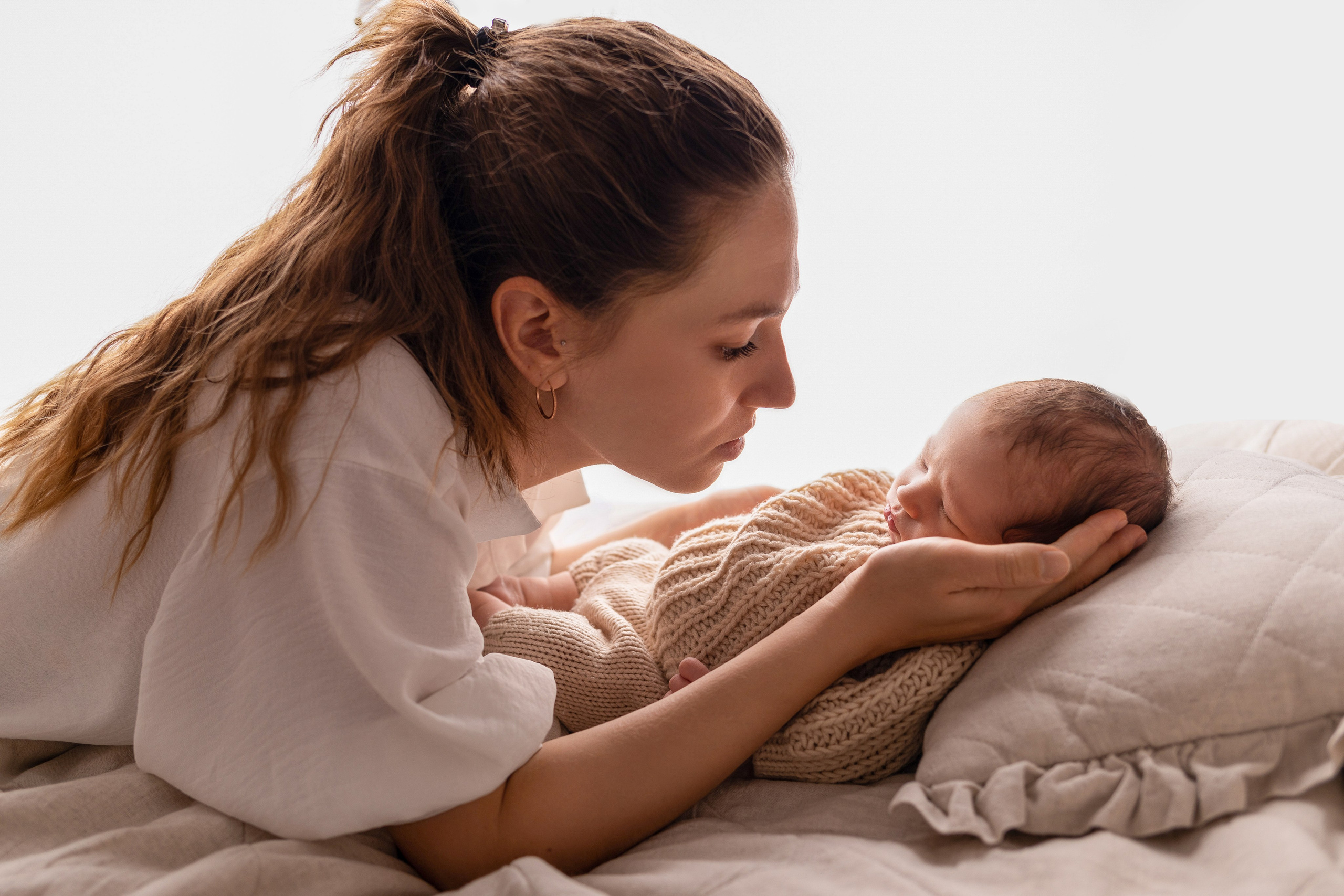 Newborn съемка в стиле Лайф. Фотограф новорожденных малышей в Омске и Омской области Эльвира Камаева
