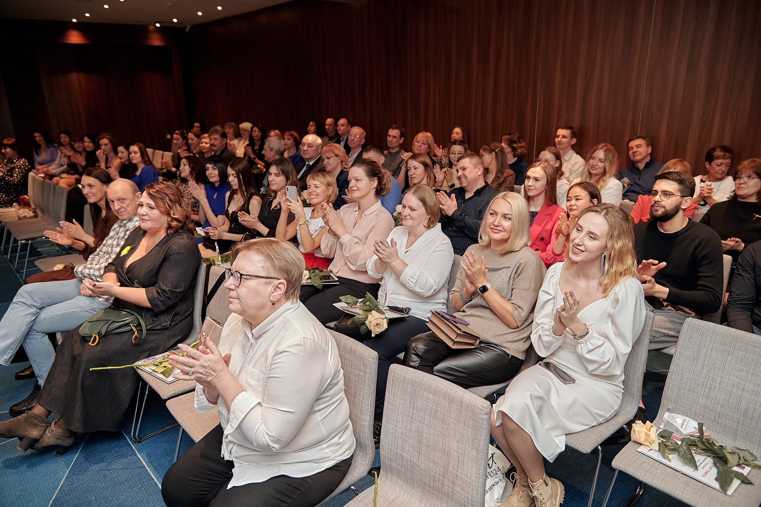 Портфолио репортажной фотосъёмки: SanDent в Novotel. Фотограф Яковлев Роман — Красноярск
