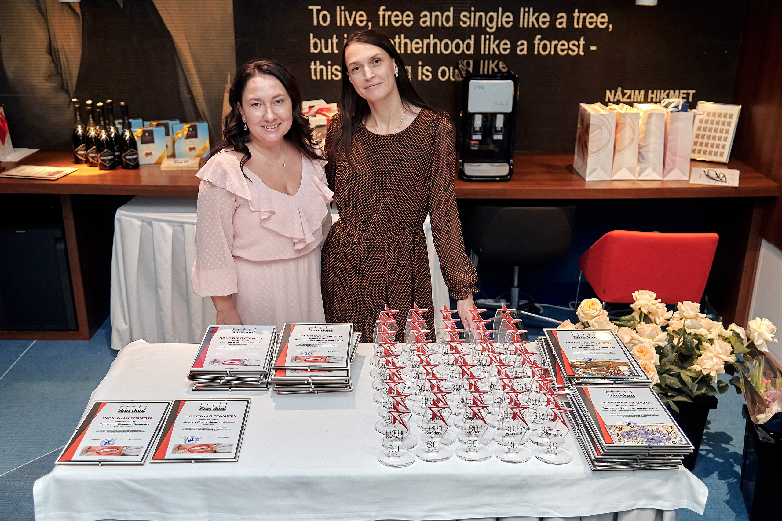 Портфолио репортажной фотосъёмки: SanDent в Novotel. Фотограф Яковлев Роман — Красноярск