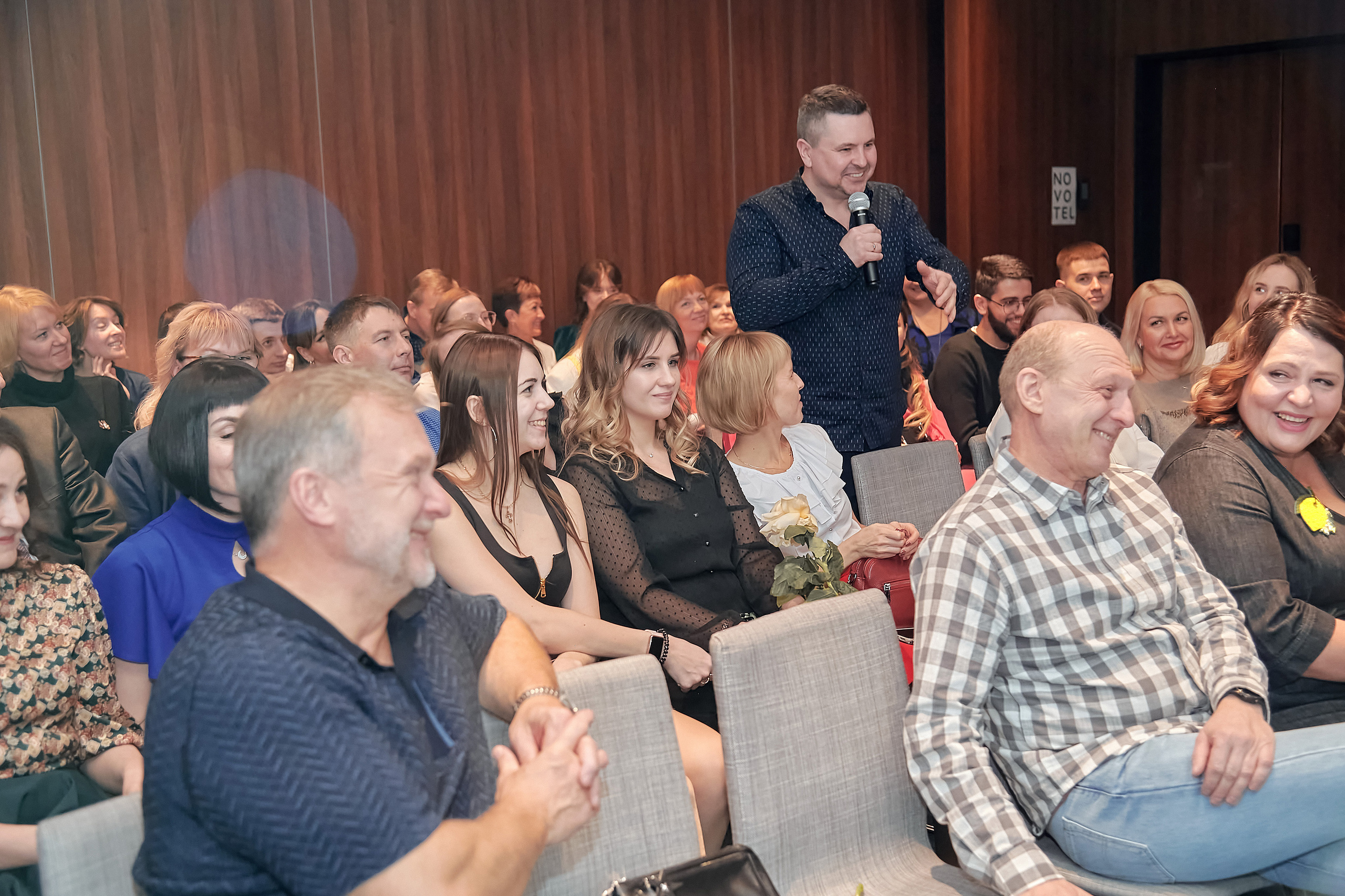 Портфолио репортажной фотосъёмки: SanDent в Novotel. Фотограф Яковлев Роман — Красноярск