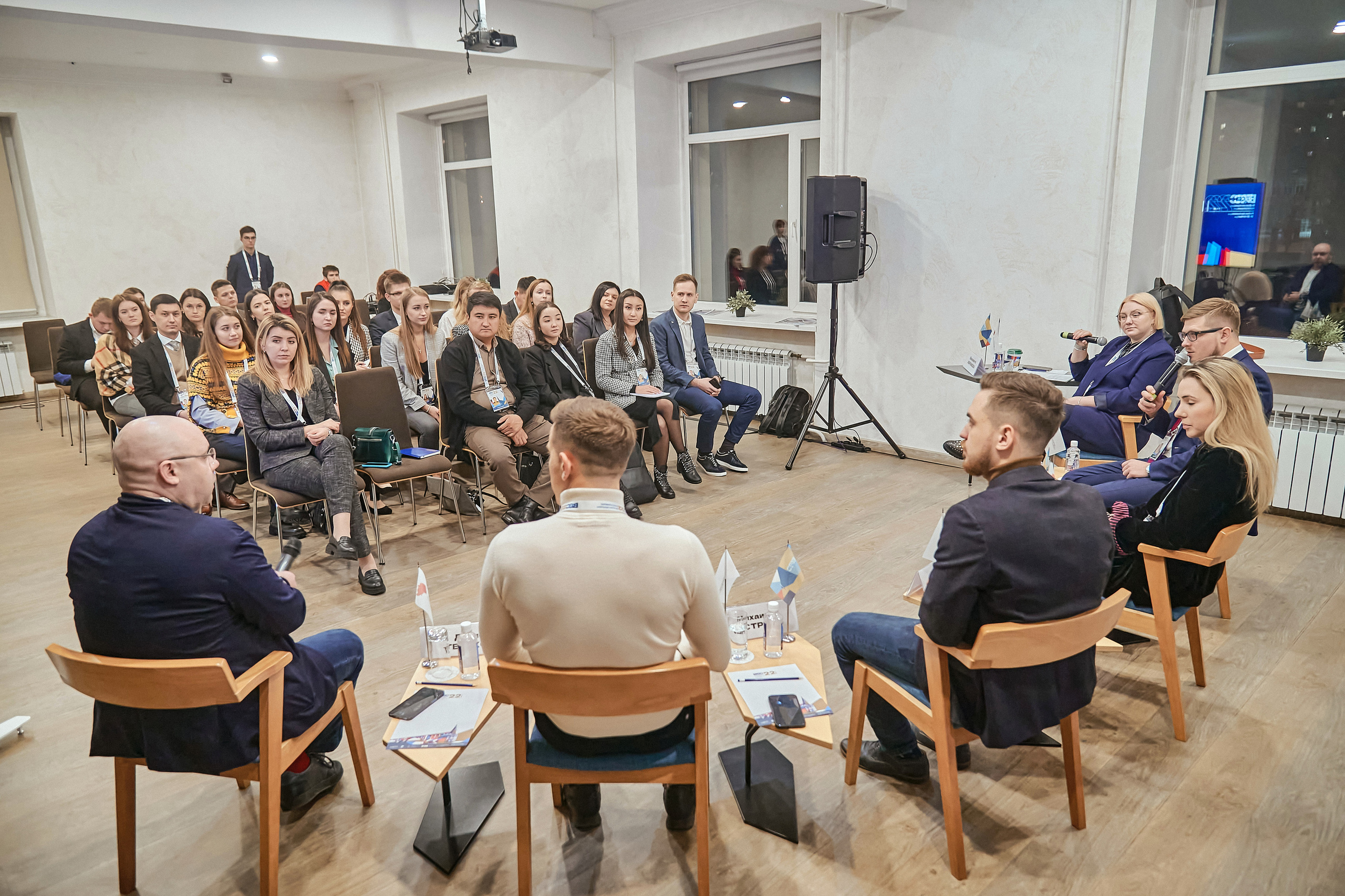 Портфолио репортажной фотосъёмки: Форум Молодых Госслужащих. Фотограф Яковлев Роман — Красноярск