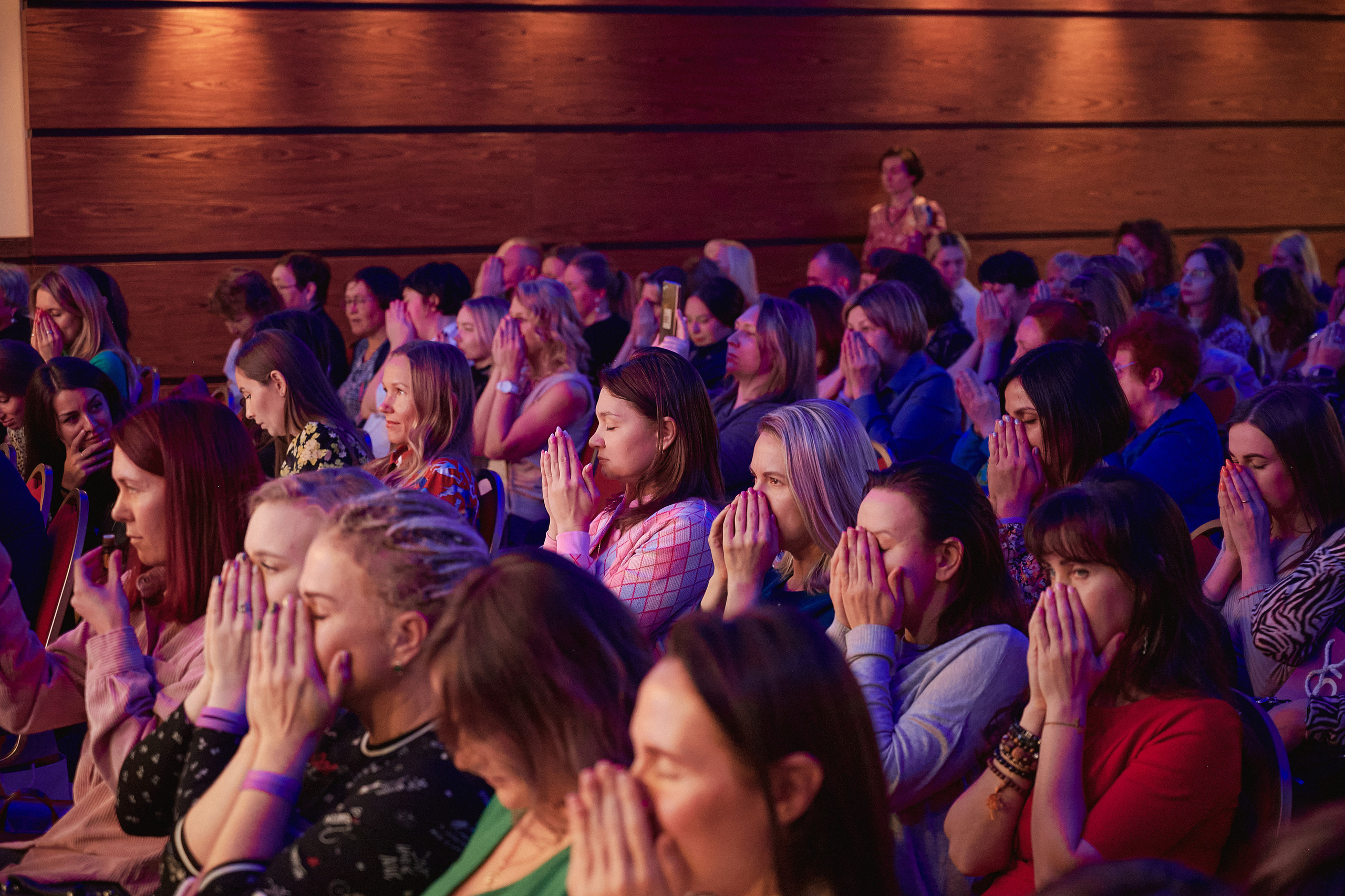Портфолио репортажной фотосъёмки: "doTERRA" эфирные масла. Фотограф Яковлев Роман — Красноярск