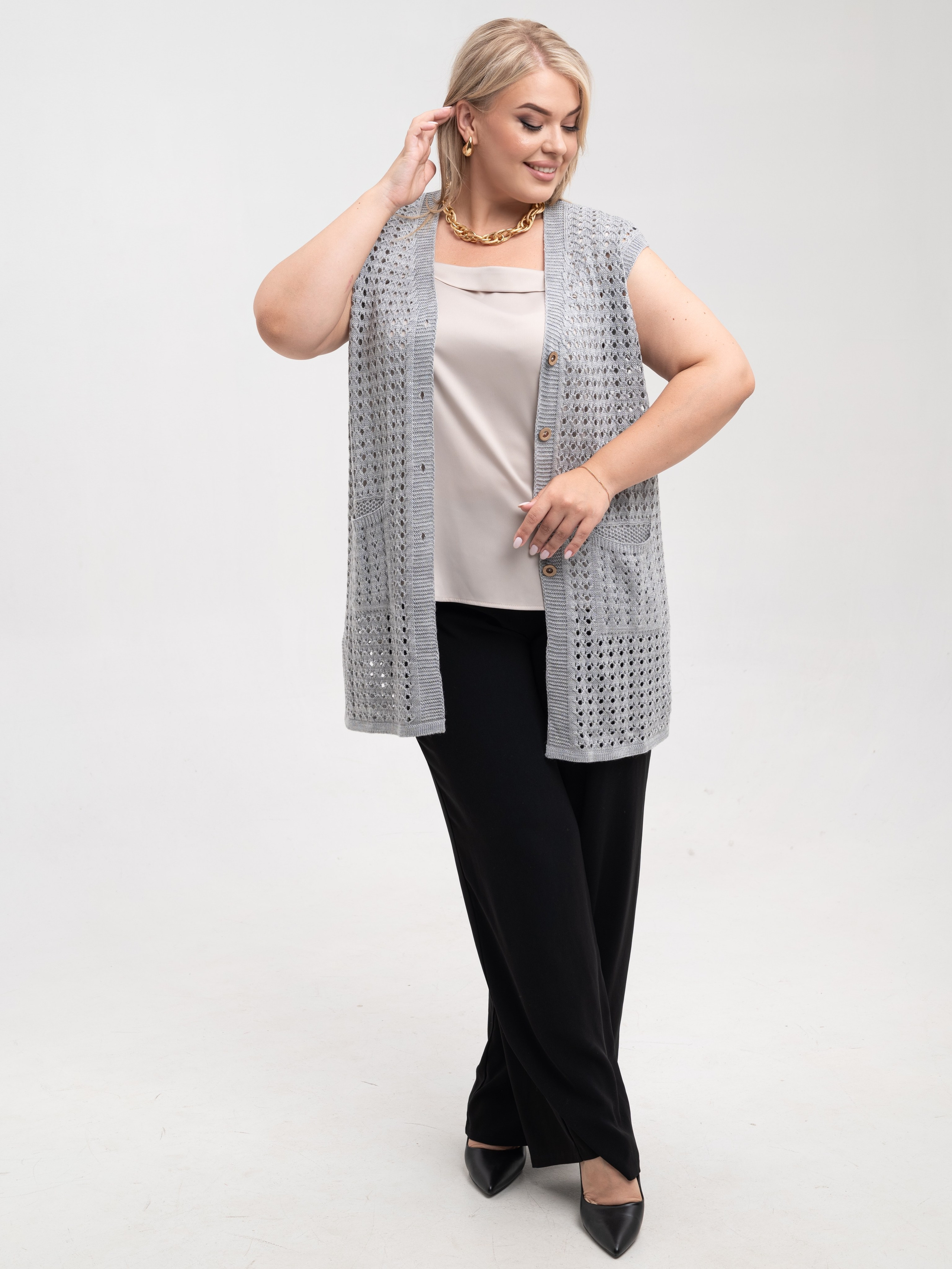 Кардиганы. Предметный фотограф, фото для маркетплейсов Пятигорск, КМВ