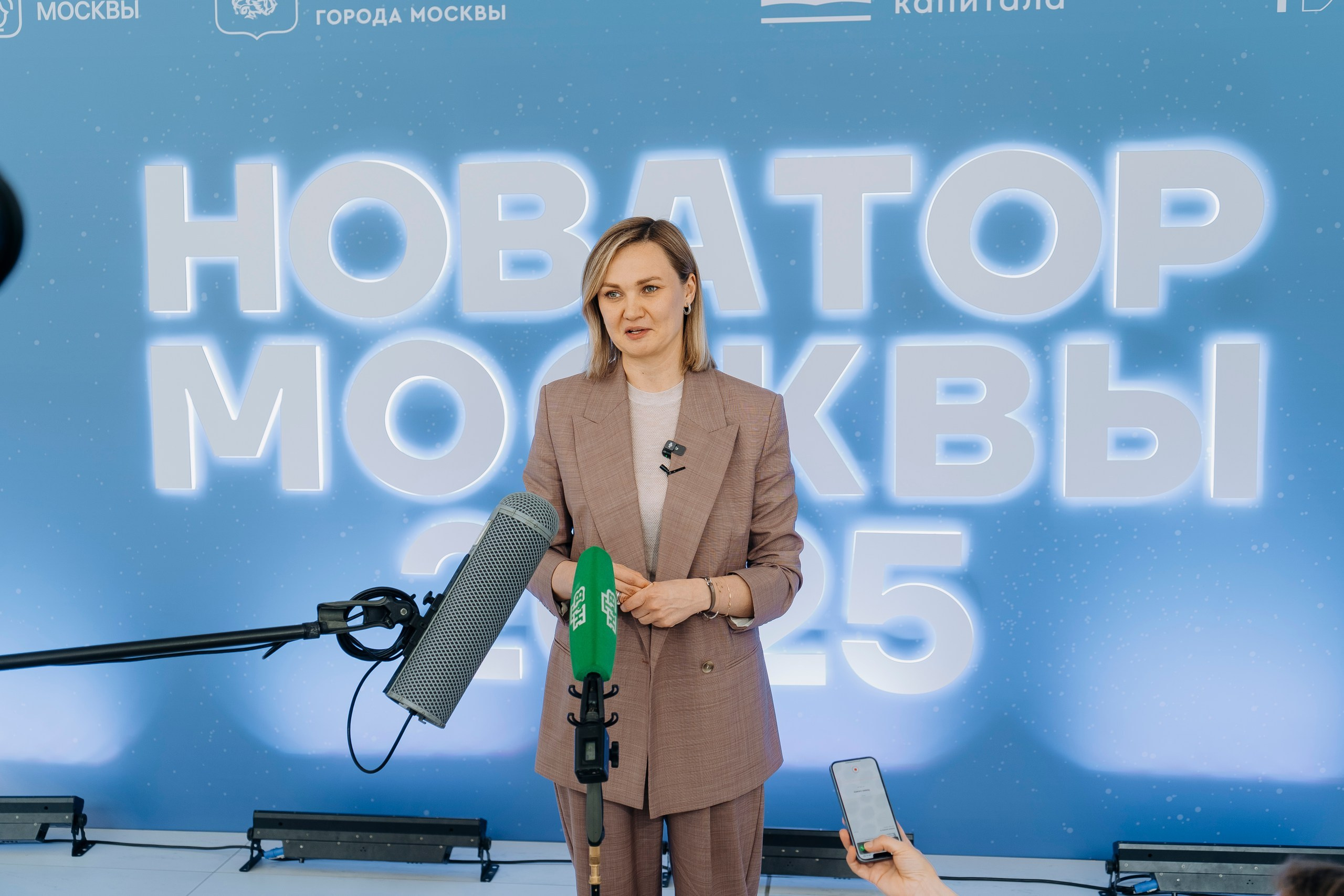 «Новатор Москвы» 2025. Профессиональный портретный фотограф в Москве Владимир Глаголев