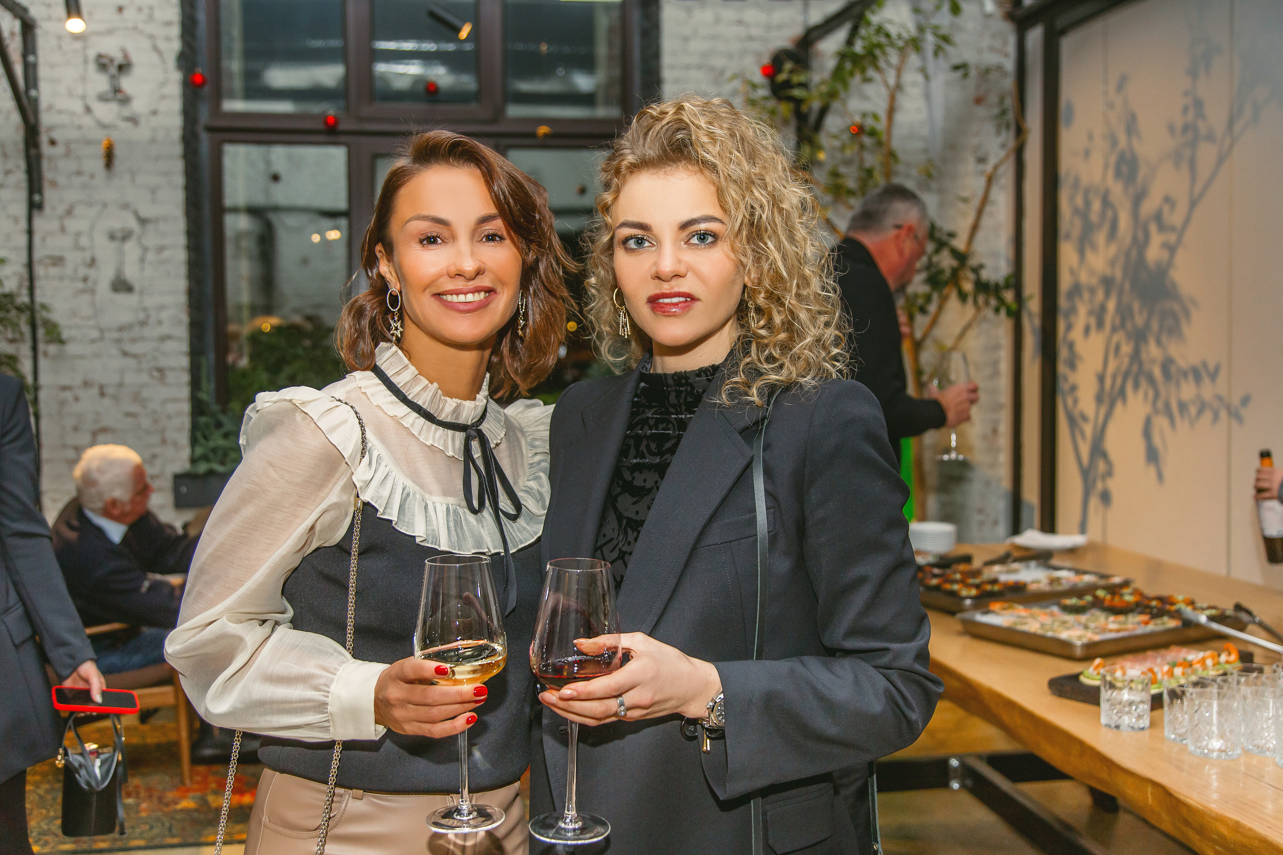 Александра День рождения ресторан. Главная