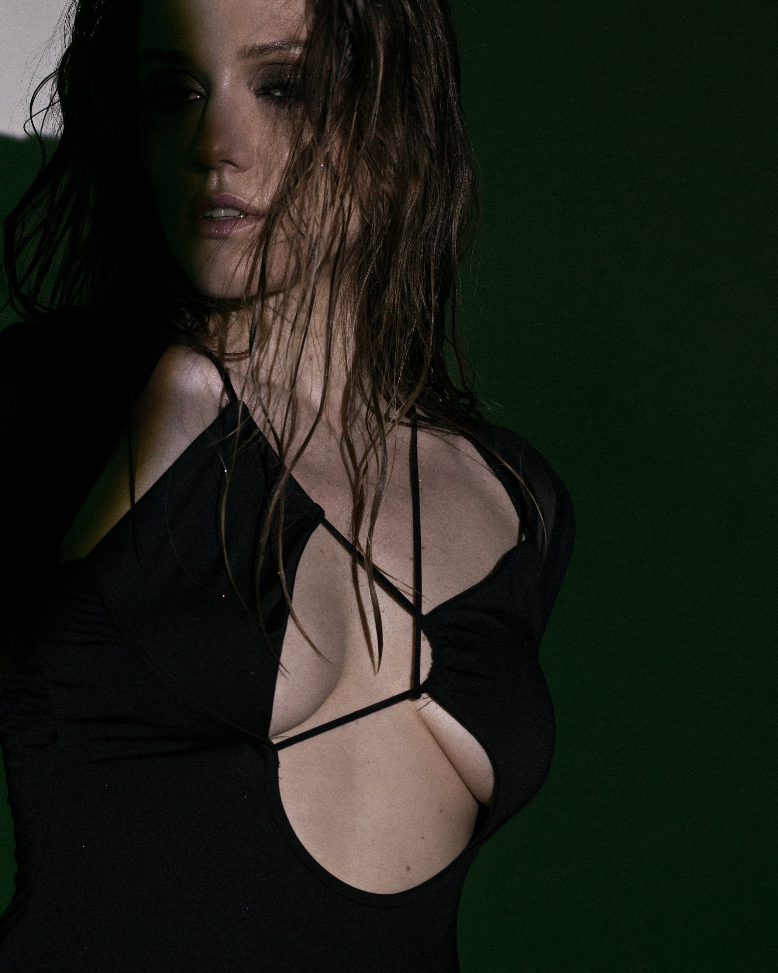 Женская фотосессия в фотостудии. Профессиональный фотограф в Москве