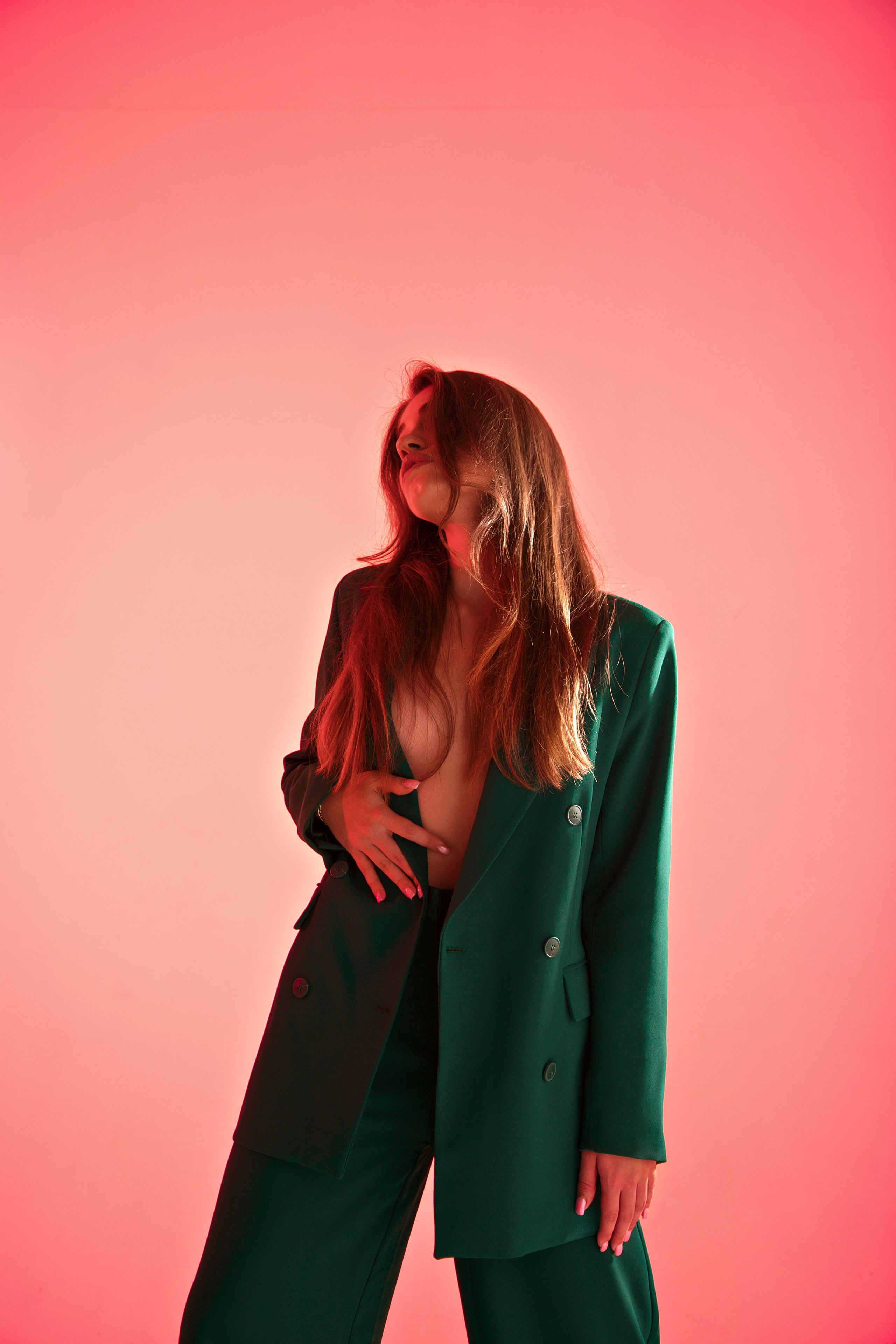 Женская фотосессия в фотостудии. Профессиональный фотограф в Москве