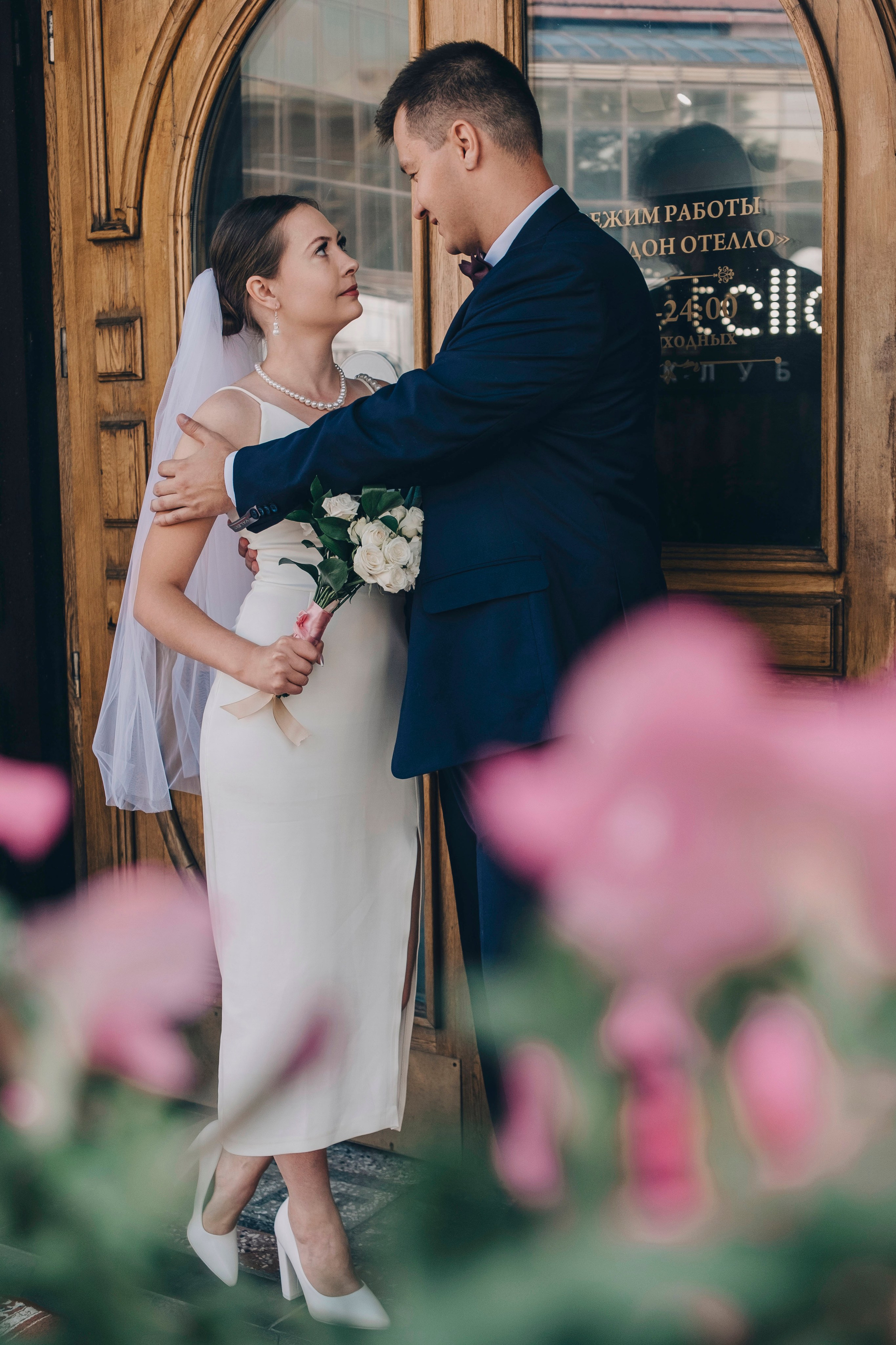 Свадебная прогулка в городе. Фотограф в Иркутске Анна Мирошникова