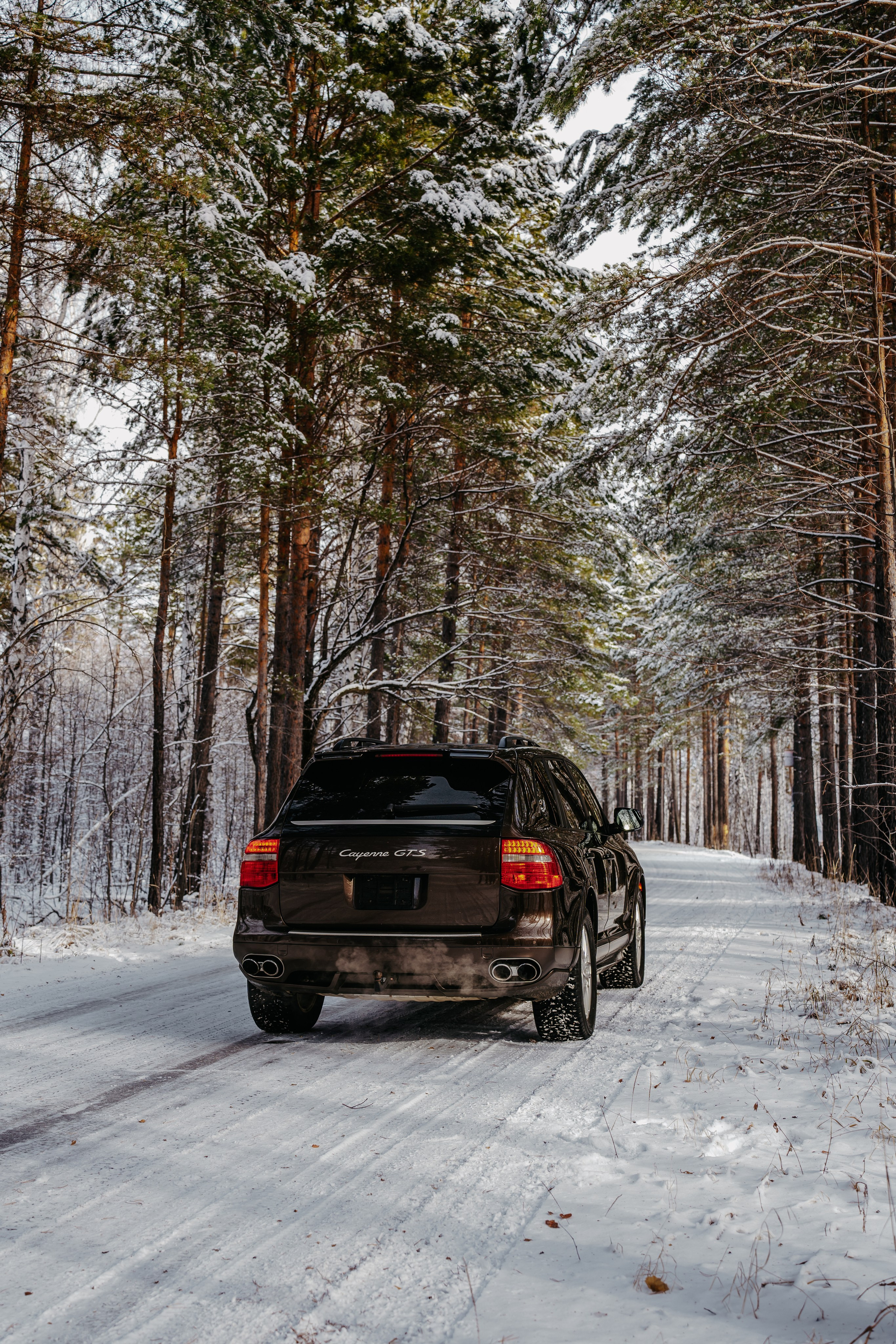Porsche Cayenne. Фотограф, видеограф и пилот дрона на Байкале