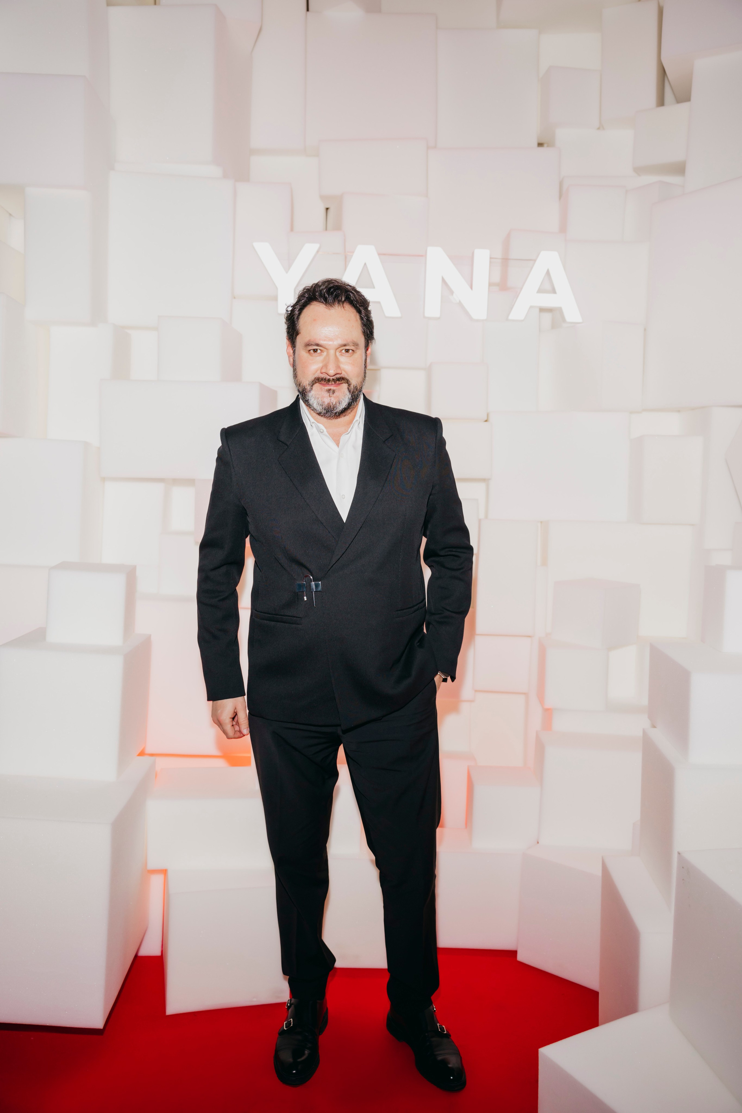 Эльдар Абдразаков на Снежном коктейле Яны Раскаваловой 