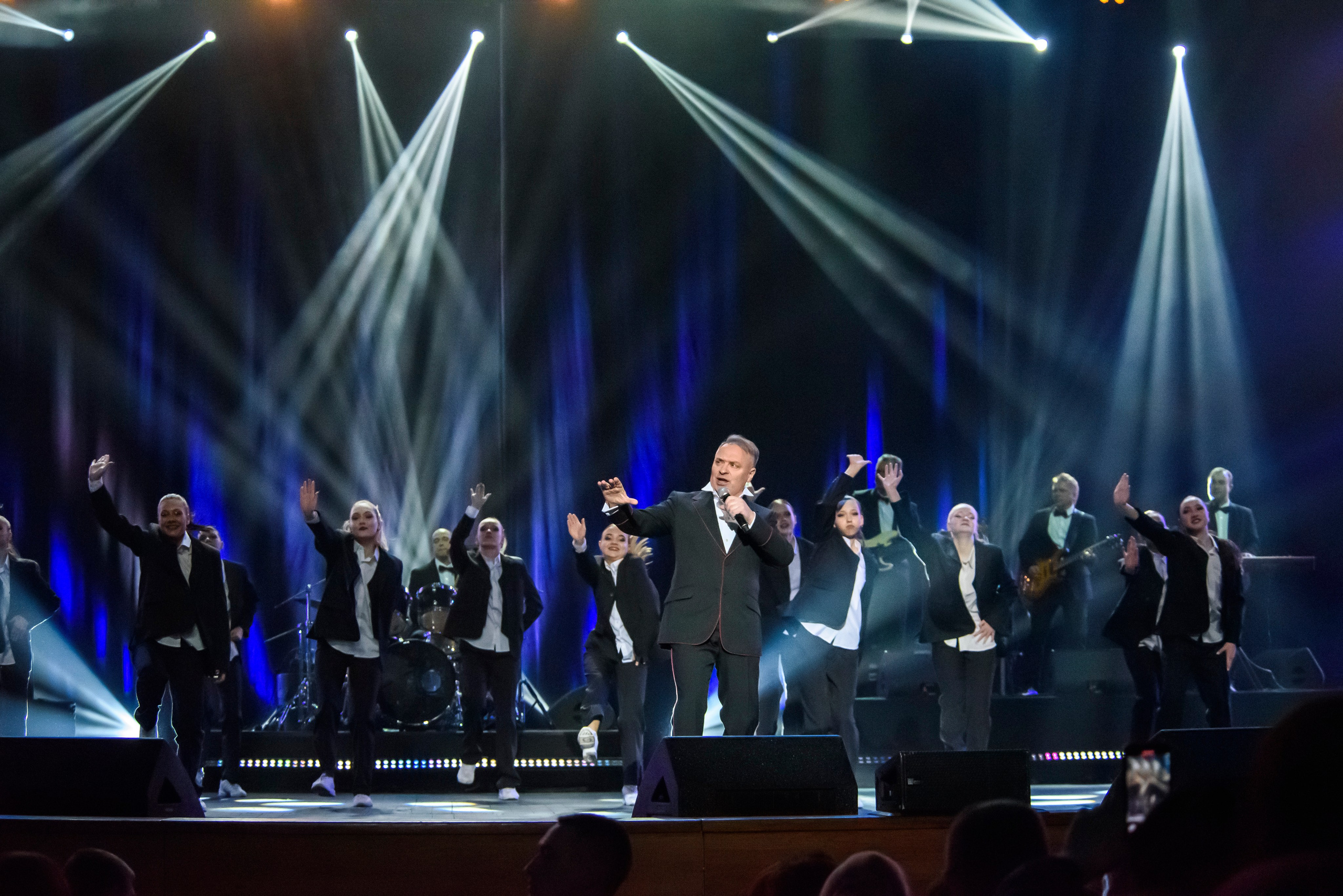 Лариса Рубальская «40 лет с песней по жизни» — Крокус Сити Холл. Бренд-фотограф для экспертов и блогеров в Москве Влада Горбовская