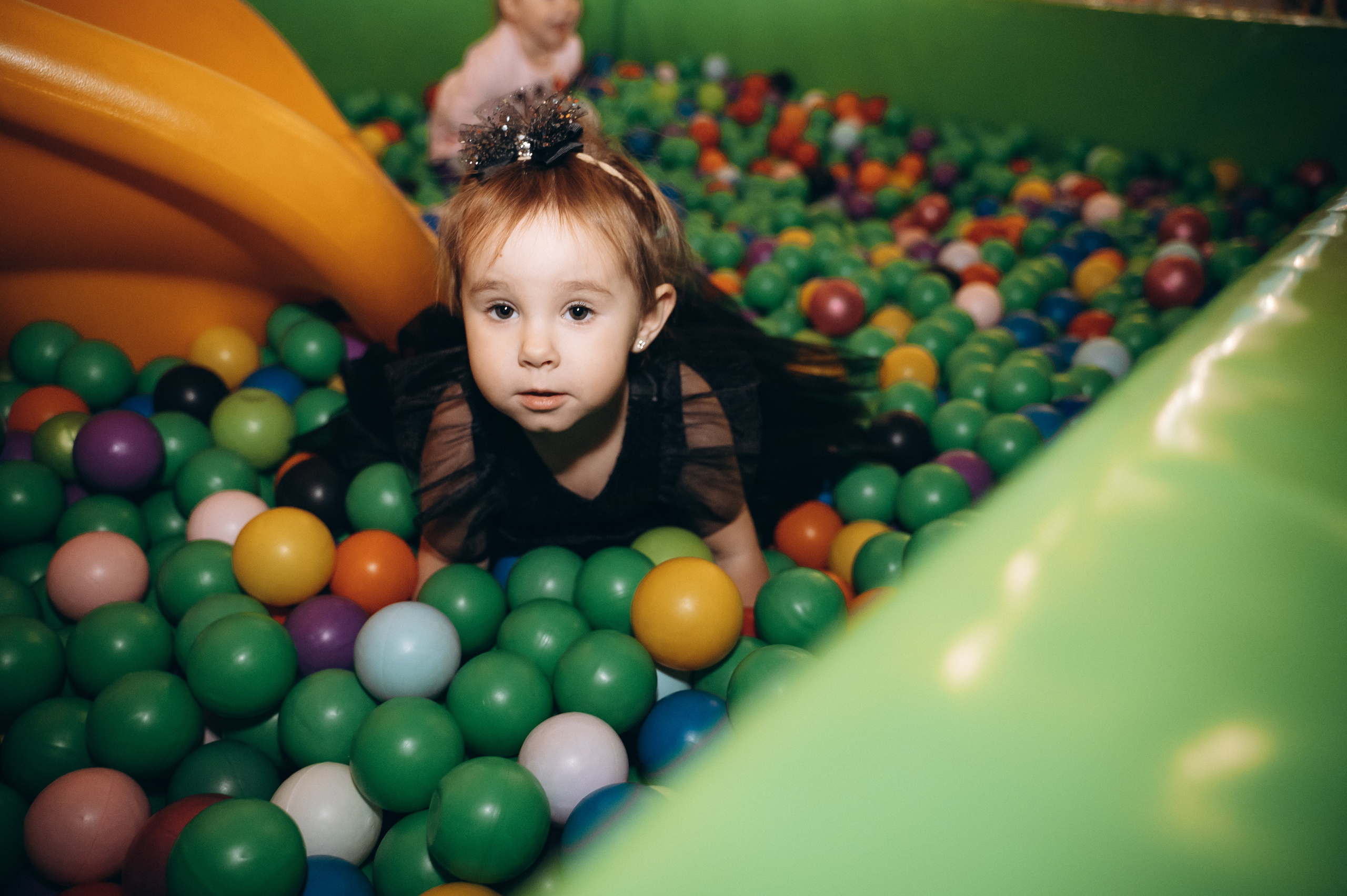 Анечке 2 года (MIA FAMILIA семейное кафе). Семейный фотограф в Минске Дарья Дреко