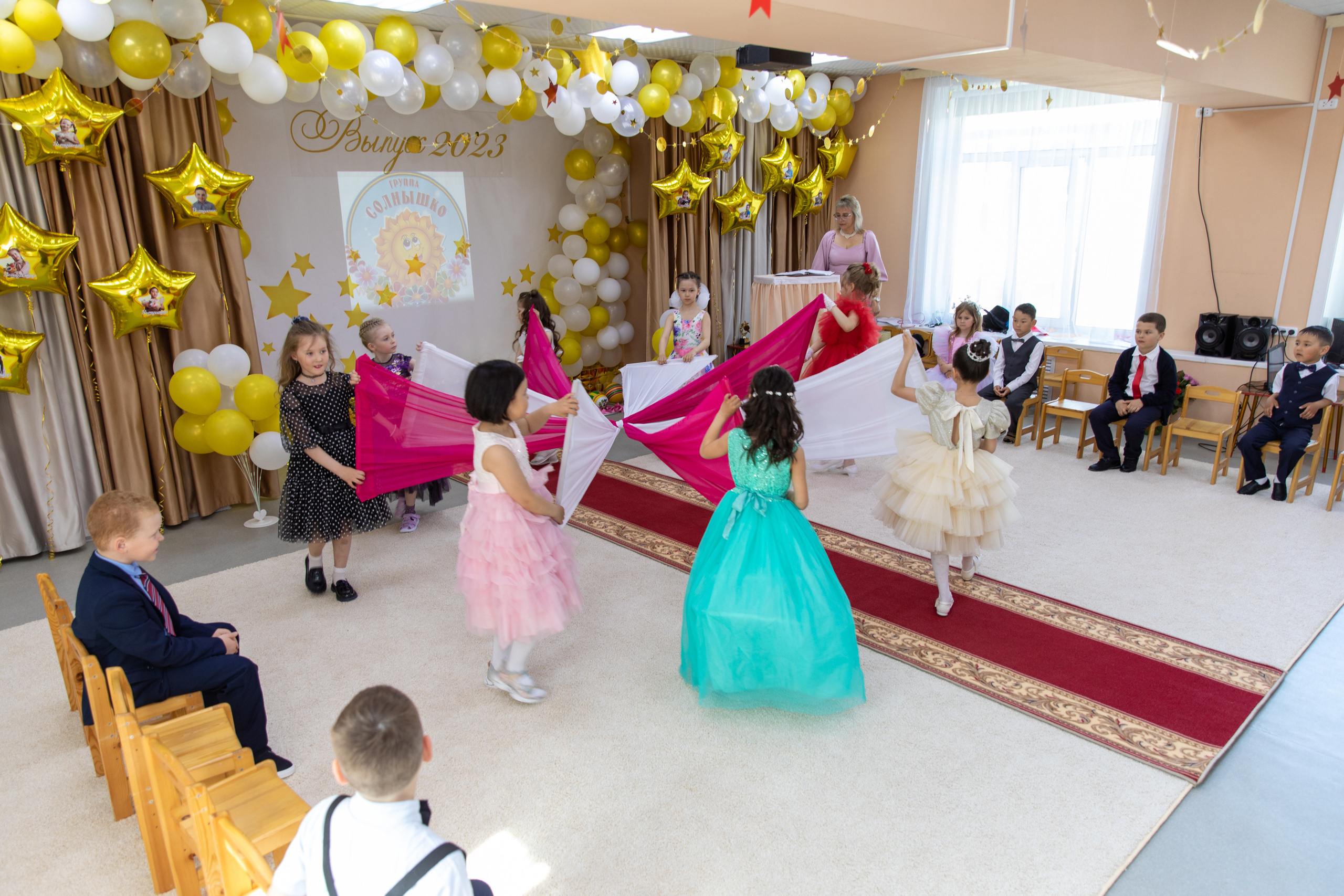 Выпускной 2023 «Огонек». Школьный и детский фотограф в Южно-Сахалинске Анастасия Лескова