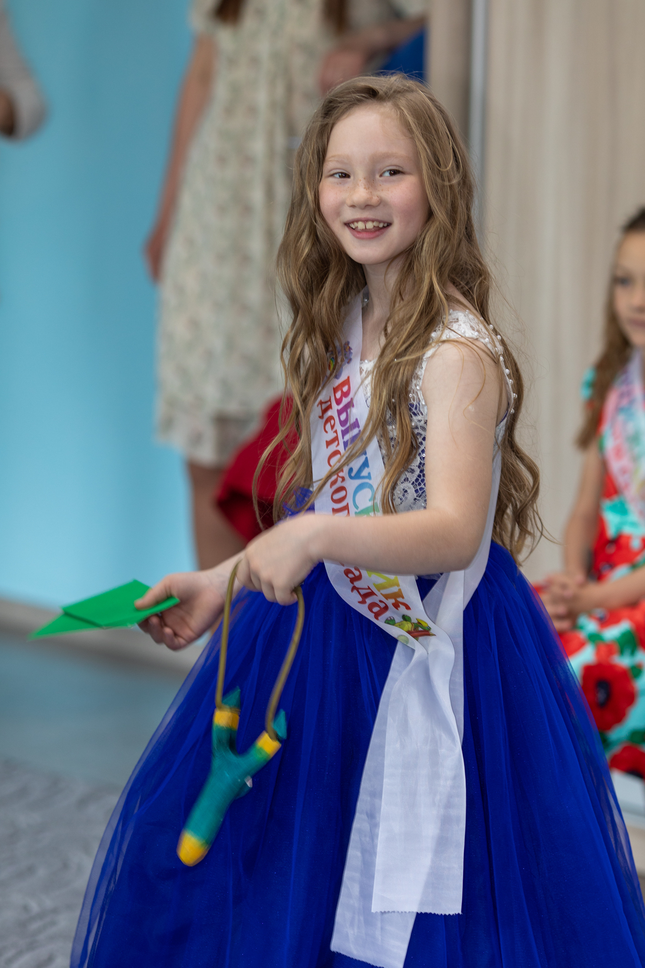 Выпускной 2023 «Красная шапочка». Школьный и детский фотограф в Южно-Сахалинске Анастасия Лескова