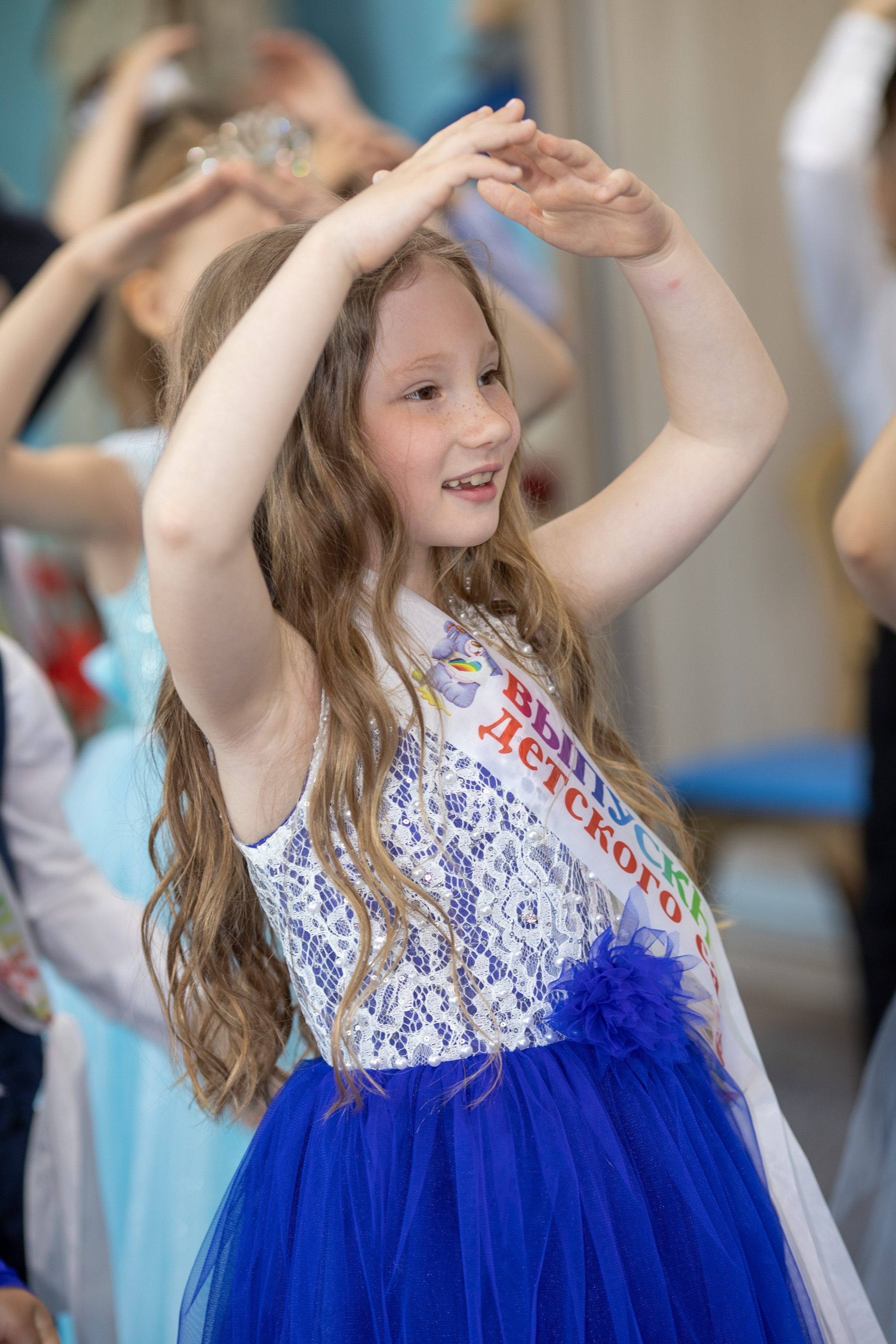 Выпускной 2023 «Красная шапочка». Школьный и детский фотограф в Южно-Сахалинске Анастасия Лескова