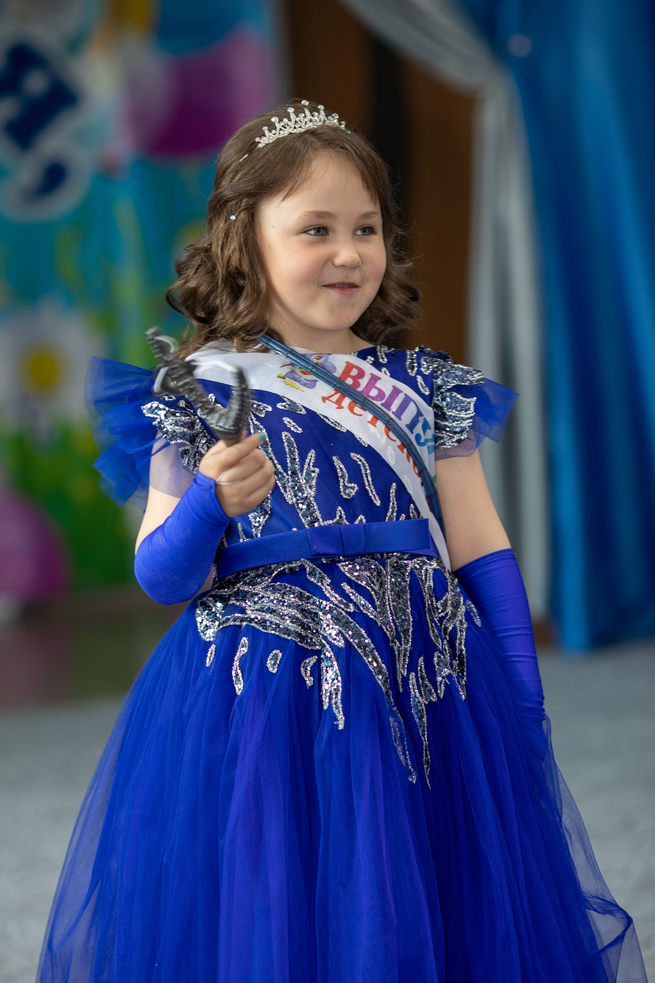 Выпускной 2023 «Красная шапочка». Школьный и детский фотограф в Южно-Сахалинске Анастасия Лескова