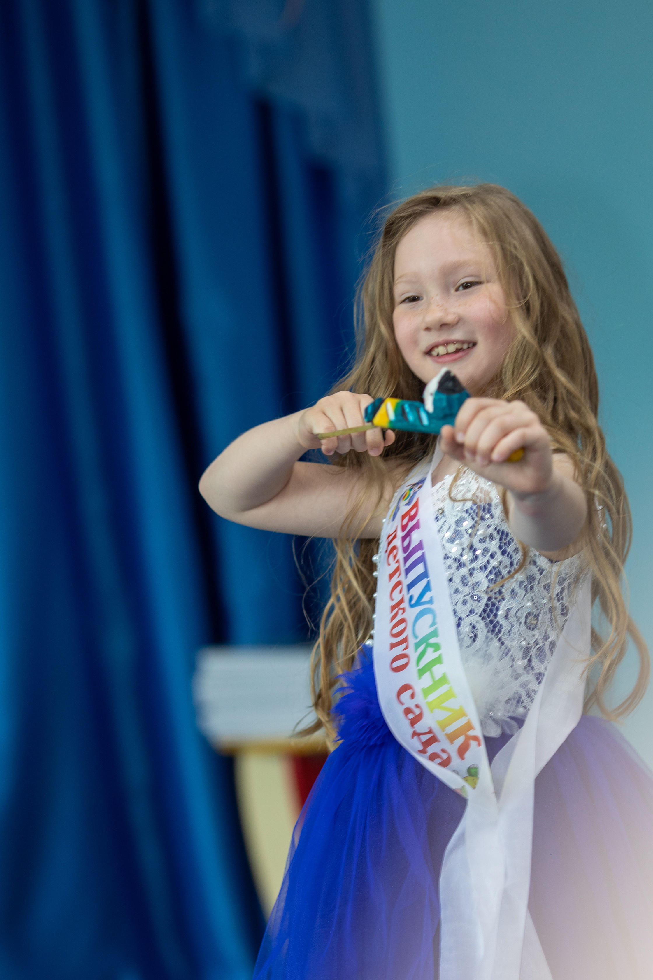 Выпускной 2023 «Красная шапочка». Школьный и детский фотограф в Южно-Сахалинске Анастасия Лескова