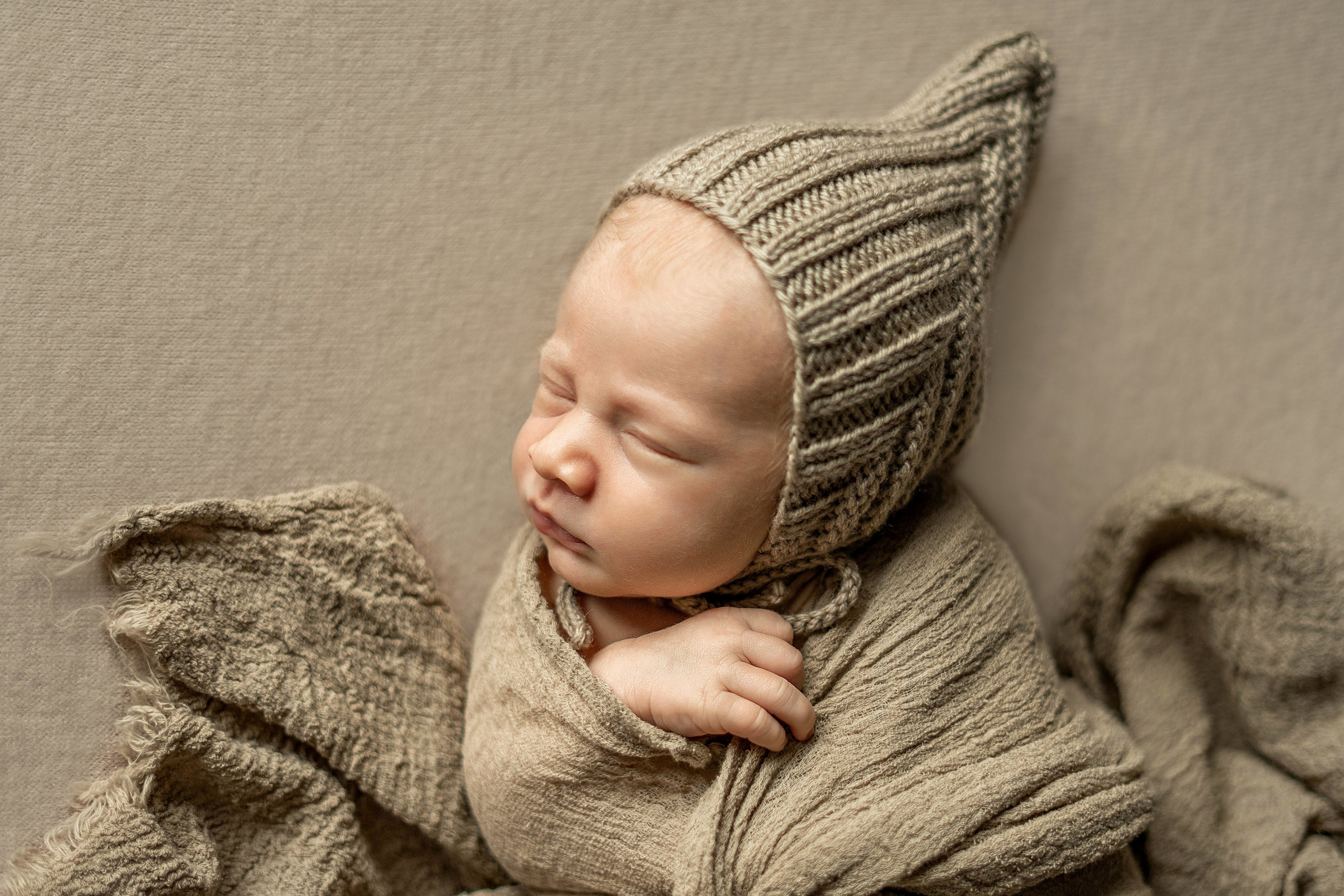 фотосессия в краснодаре фотограф новорожденных ньюборн лайфстайл роды беременность студия фото малыш