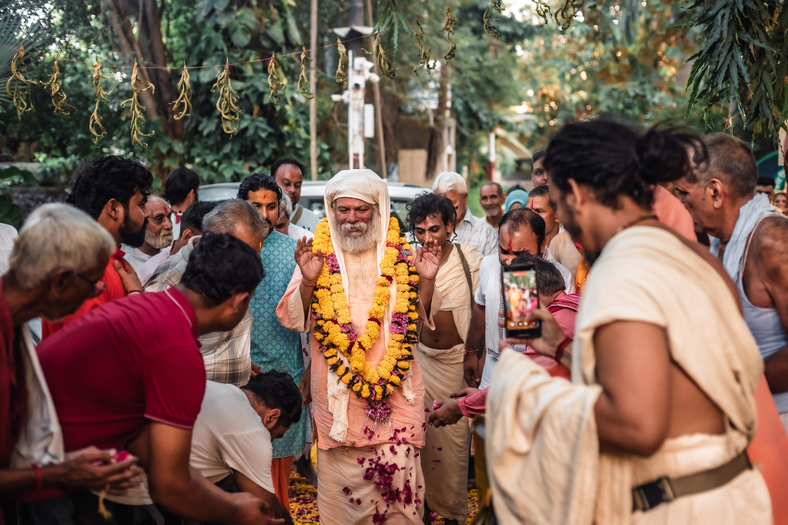 Devraha baba ji ashram life 2025. Mariam Bagdasaryan