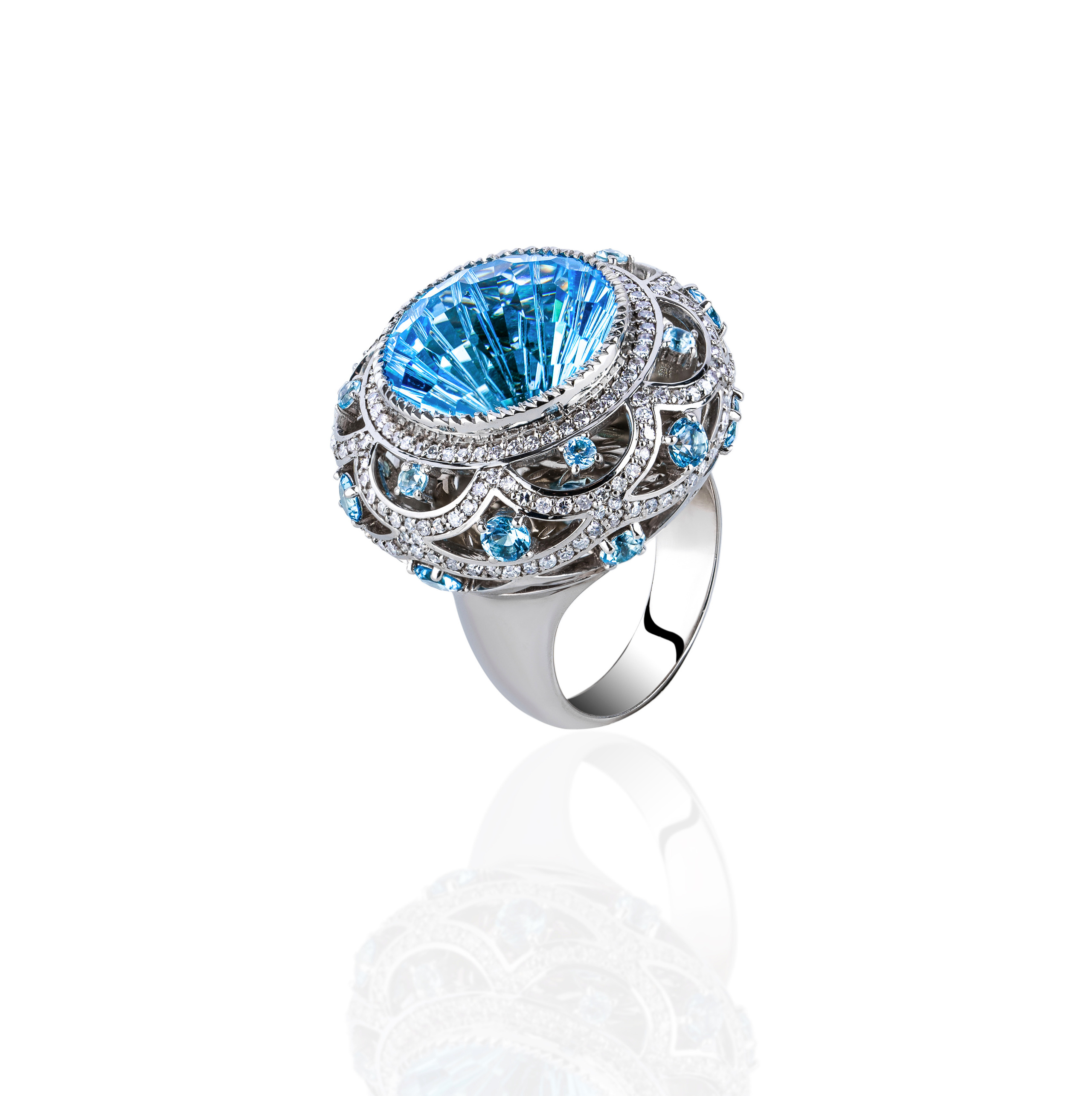 Фотограф ювелирных изделий и бижутерии. Предметный и фуд фотограф Санкт-Петербурга Сергей