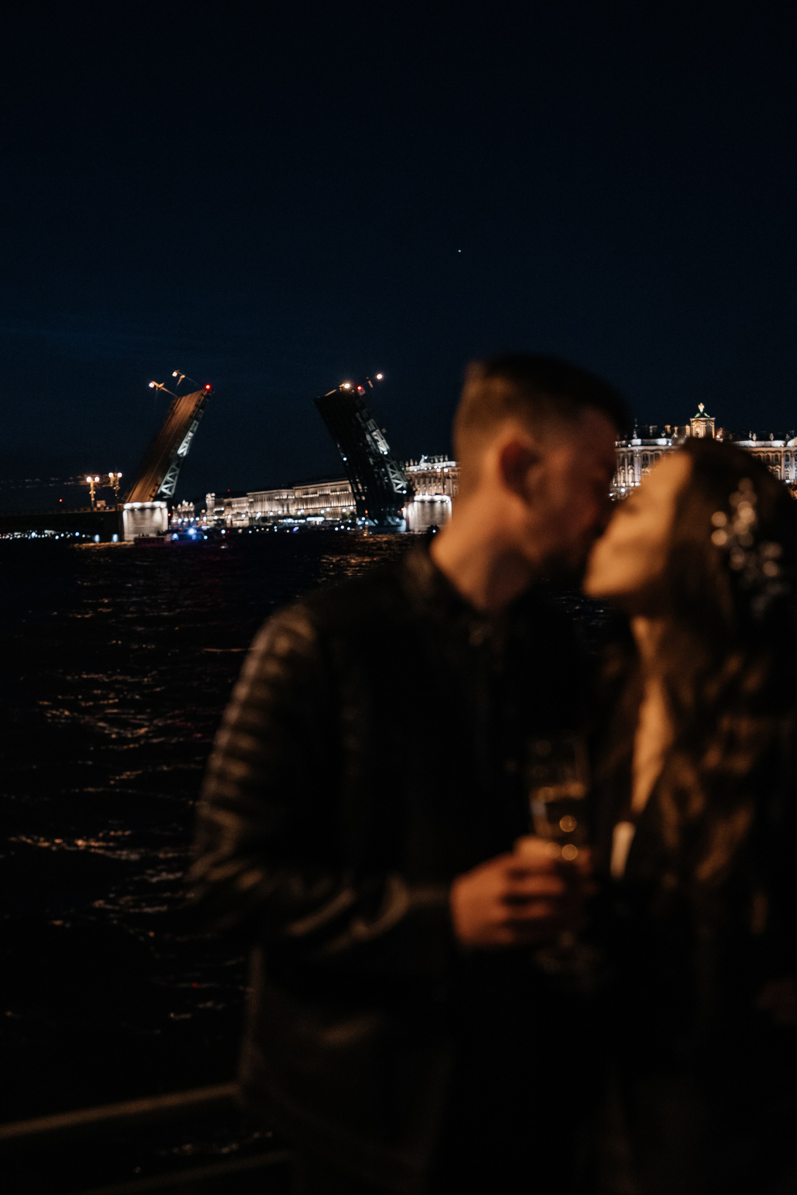 Love story «Night Petersburg». Свадебные фотограф и видеограф Наталья и Анатолий Новиковы СПб