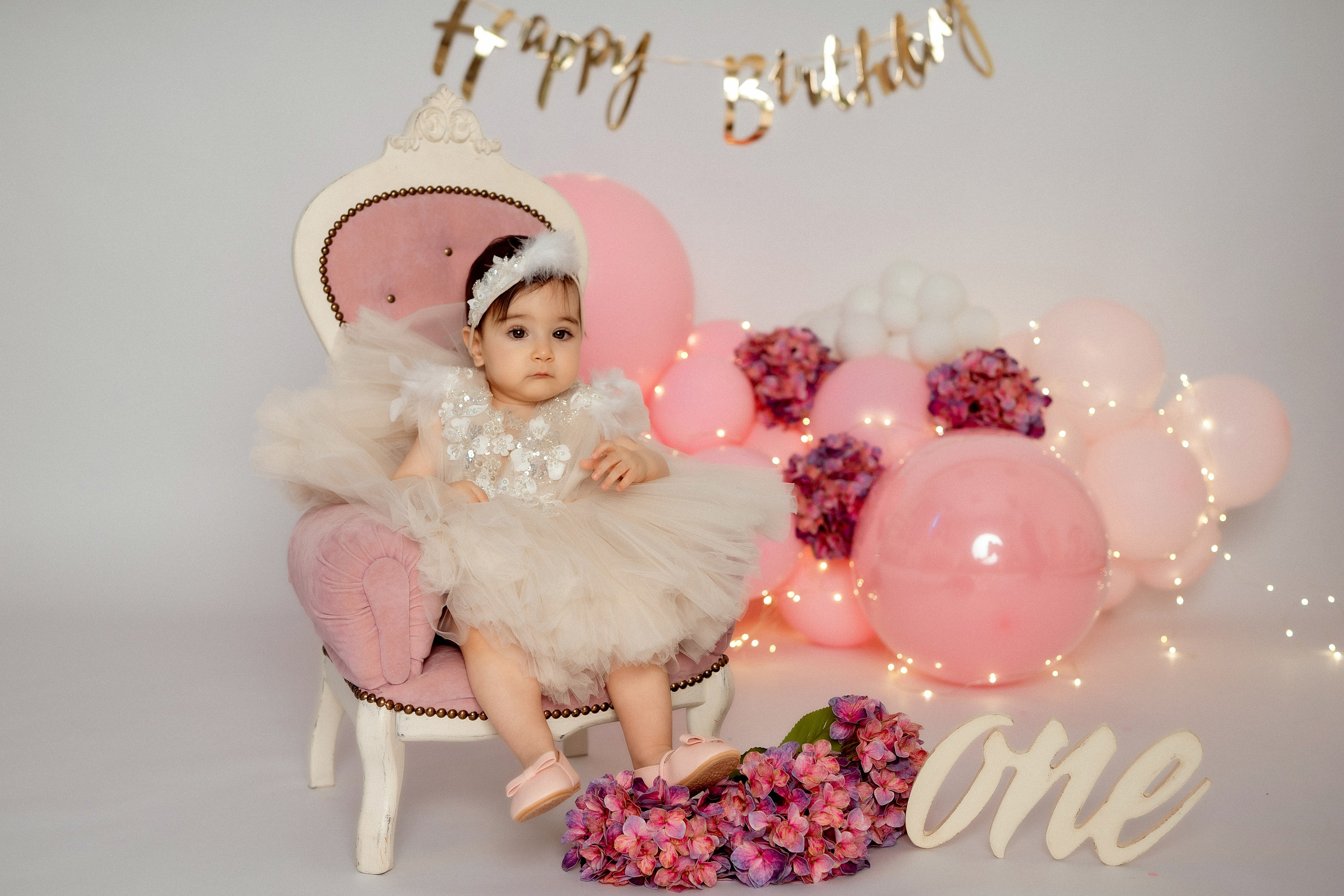 Классика для девочек. Детский и семейный фотограф в г. Ачинск Надежда Мелиоранская