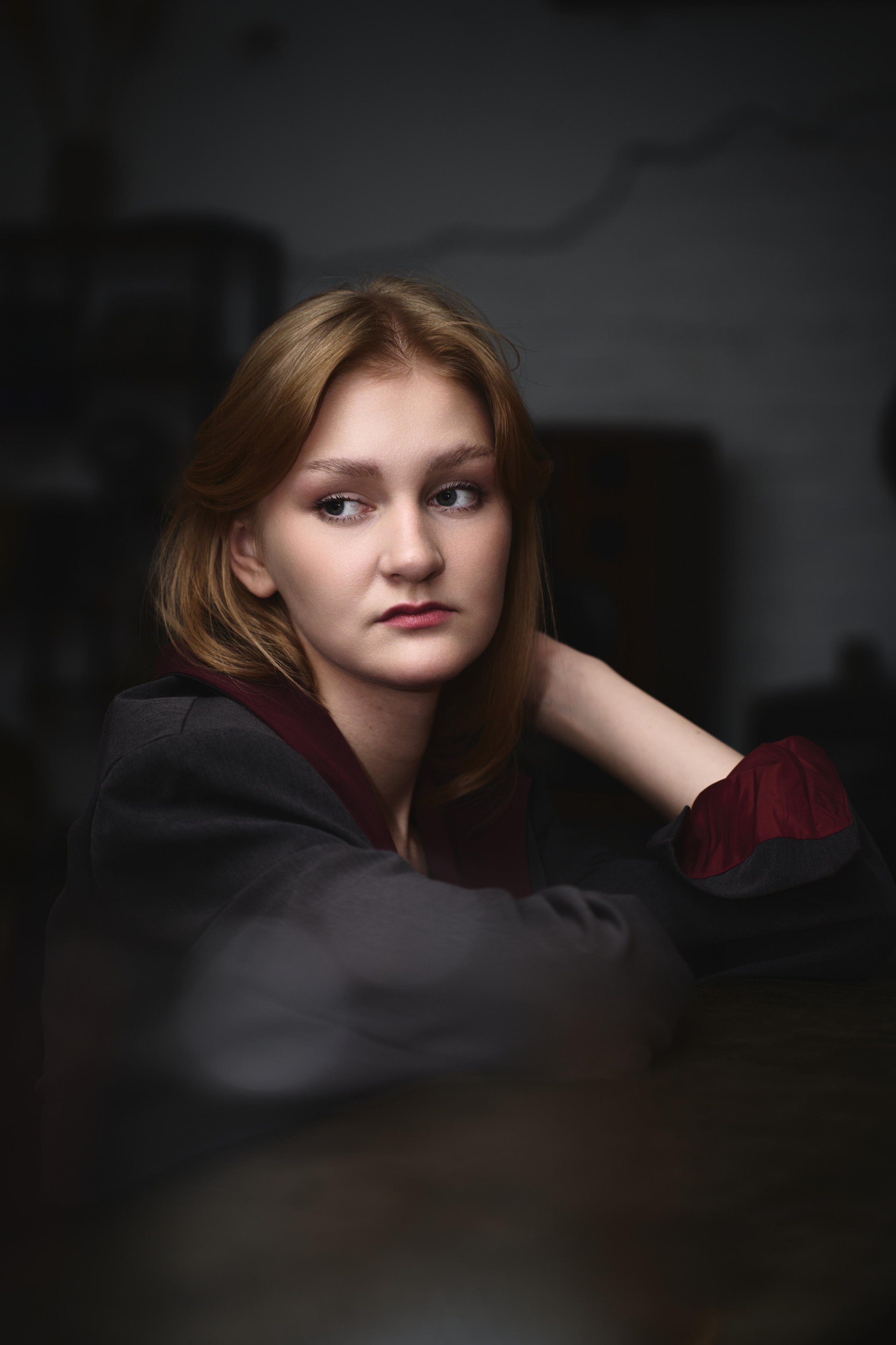 Портретная фотосессия девушки у барной стойки. Репортажный, свадебный и портретный фотограф в Казани | Ринат Миниханов