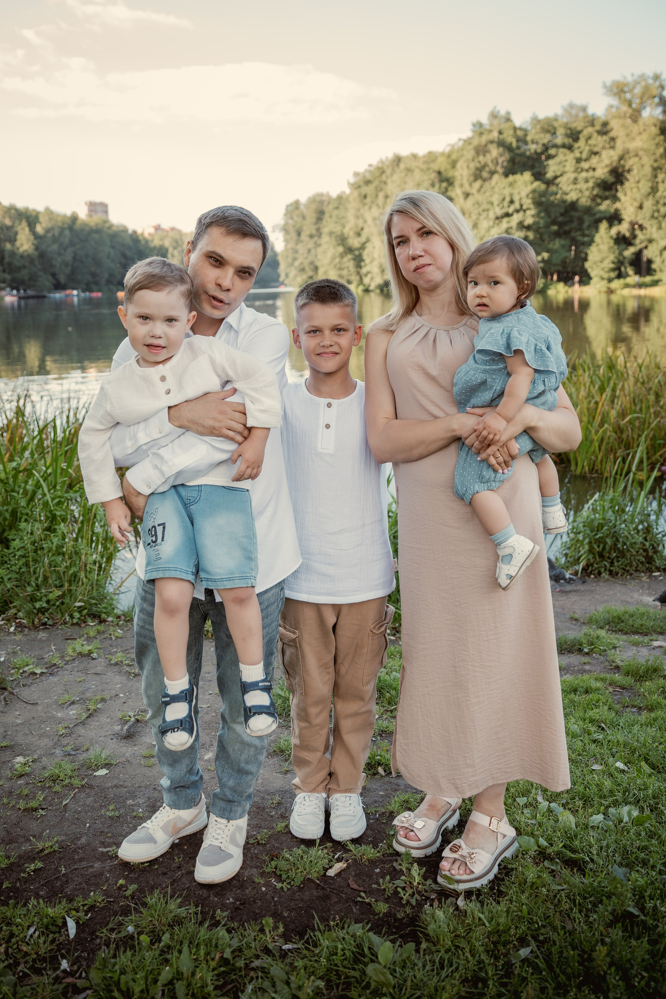 Семейная фотосессия. Индивидуальный и семейный фотограф Ирина Москвичёва