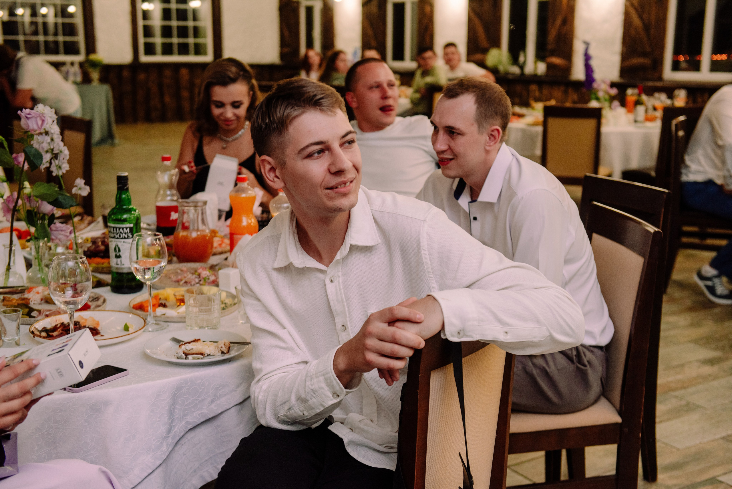 Юля и Саша — душевный банкет. Семейный и свадебный фотограф в Рязани Лиза Голованова