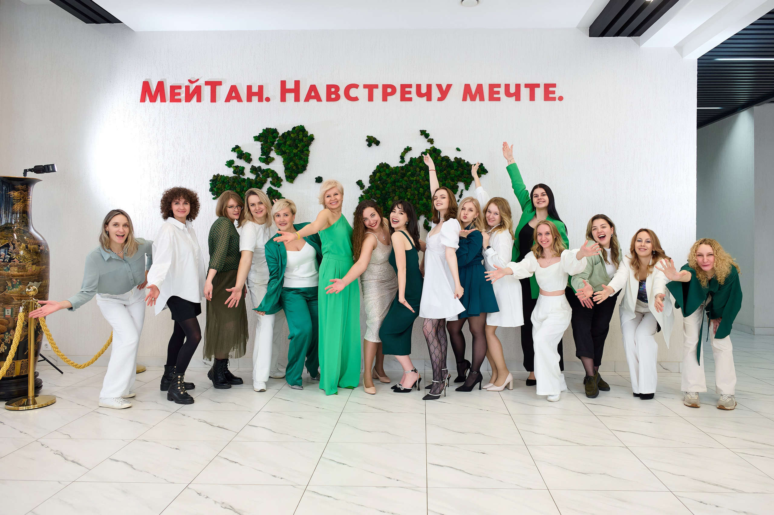 Мейтан новогодняя фотосессия компании. Фотограф Опыт Качество Скорость Горный Алтай Барнаул