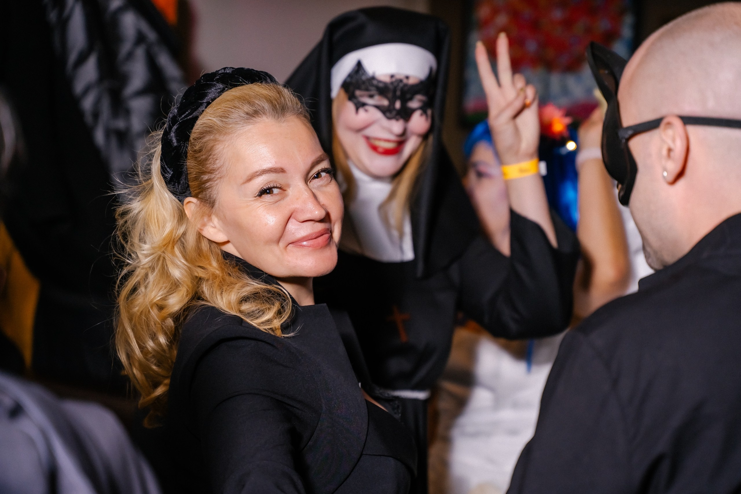 Зловещие попотрясы. Клубная вечеринка | 02.11.24. Галерея Фантим