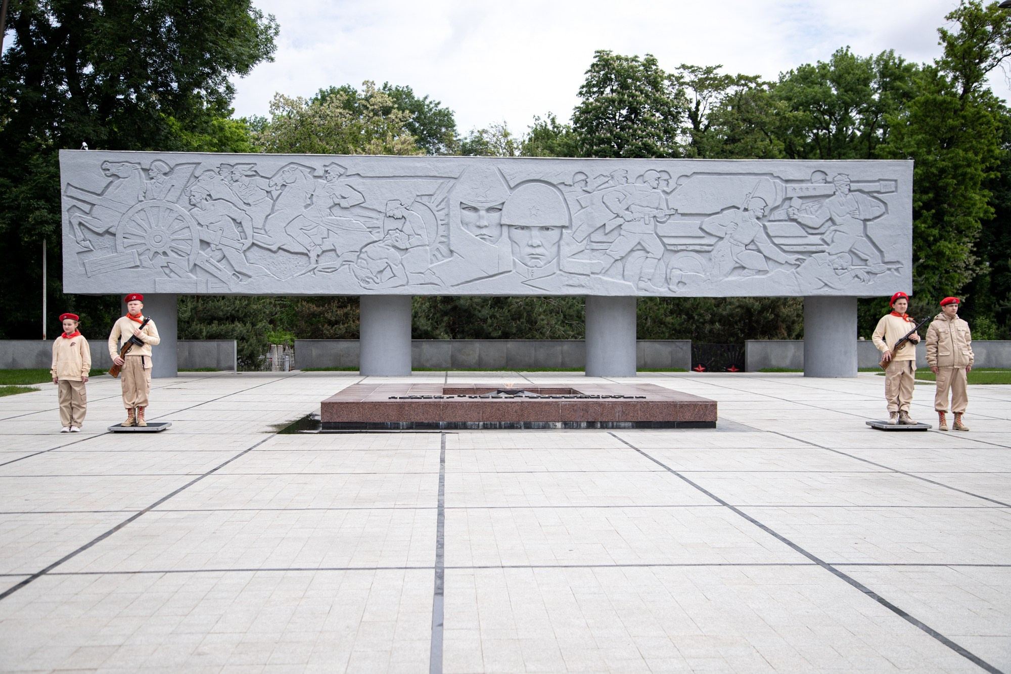 100-летие пионерии. Репортажный, промышленный и маркетплейс-фотограф Дмитрий Чернат